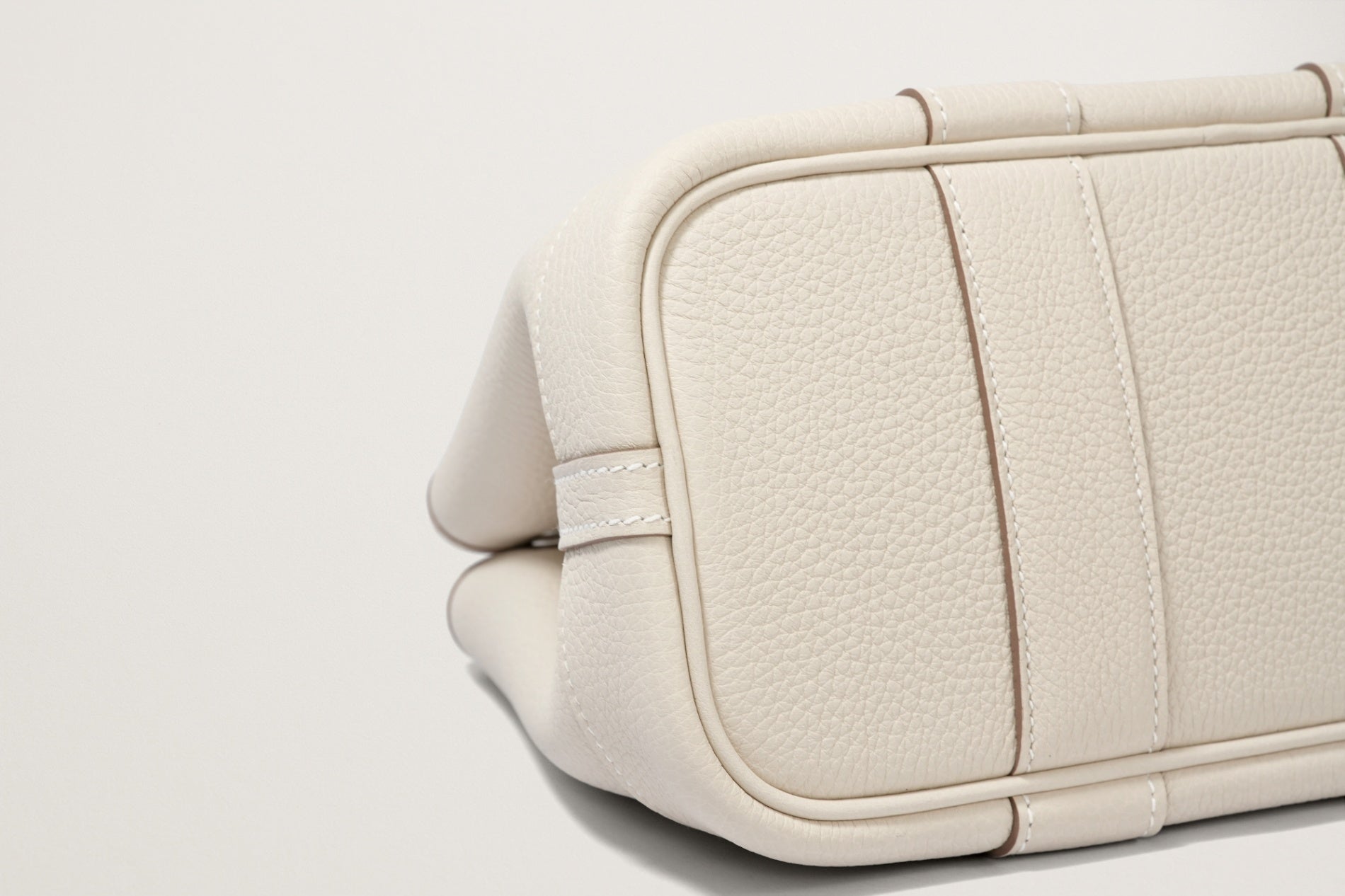 HERMES ネオ・ガーデン23 クレ
