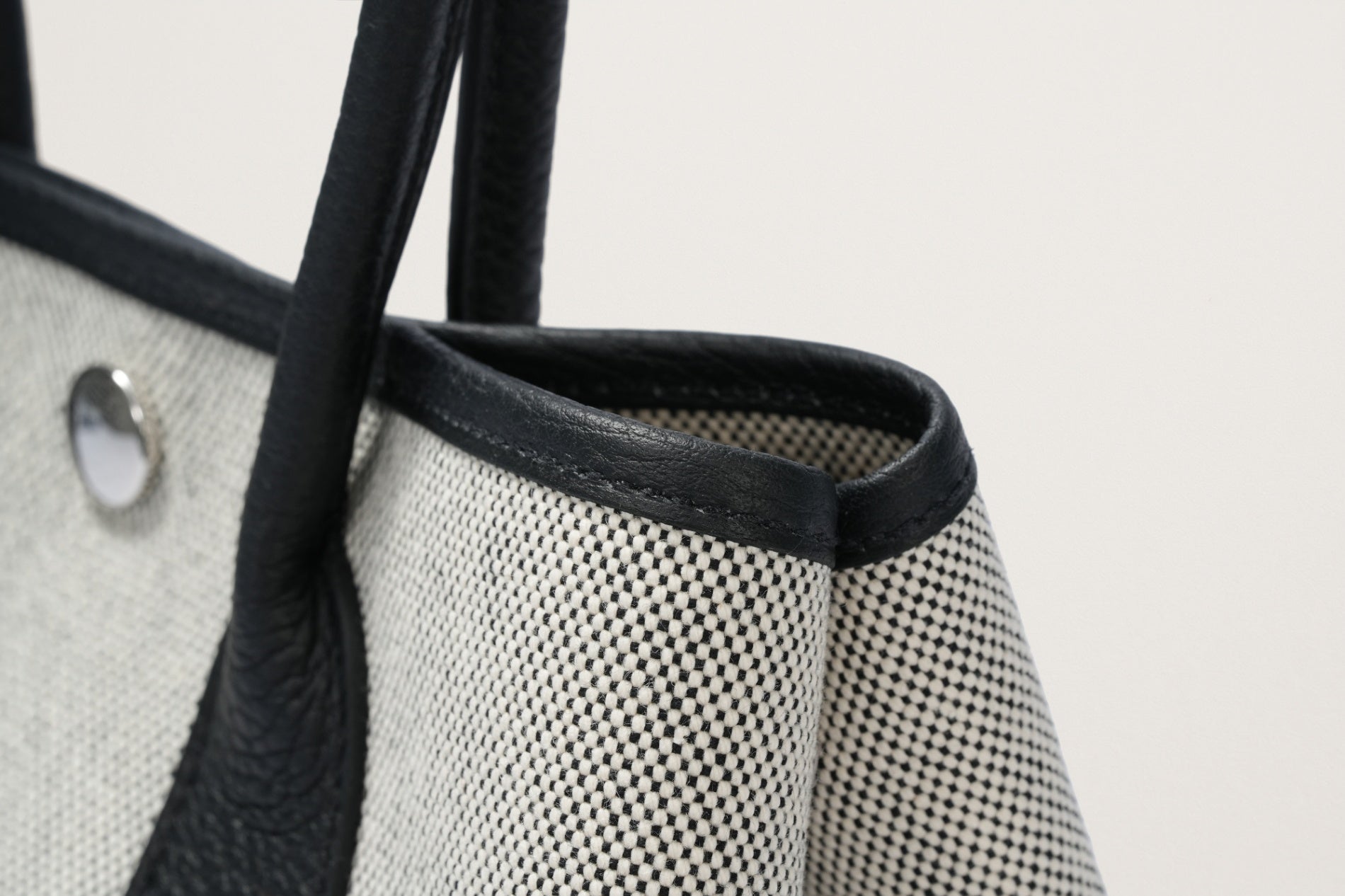 HERMES ネオ・ガーデン23 黒