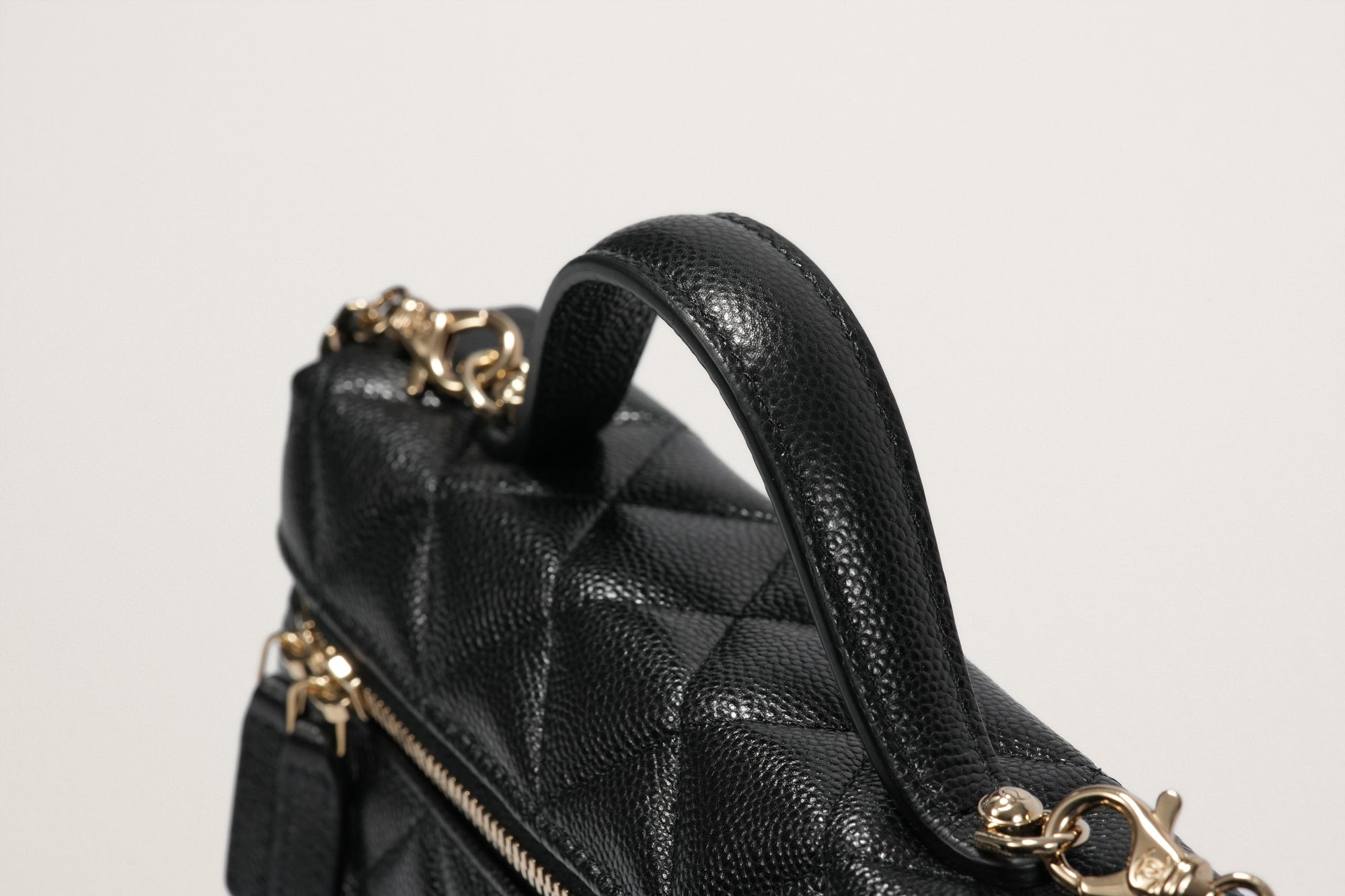 CHANEL マトラッセ スモールヴァニティケース