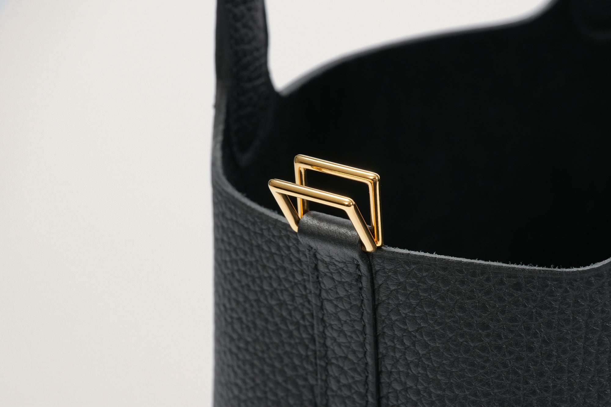 HERMES ピコタンロック18 黒