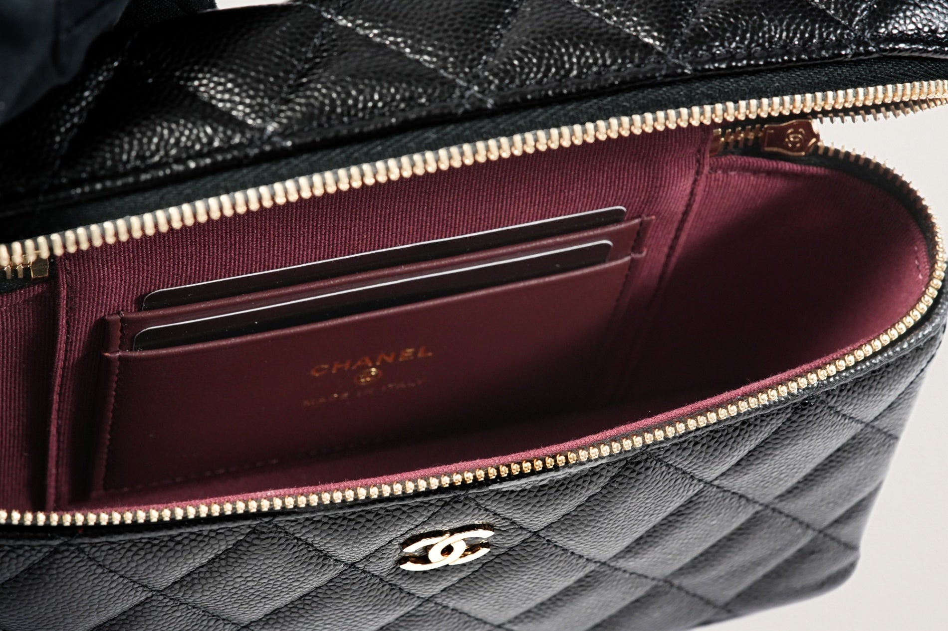 CHANEL マトラッセ スモールヴァニティケース