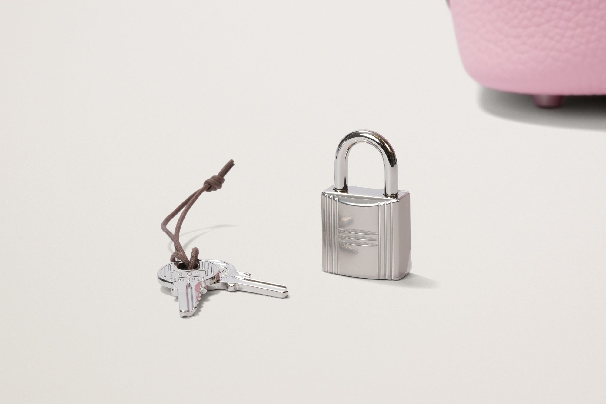 HERMES ピコタンロック18 ローズサクラ