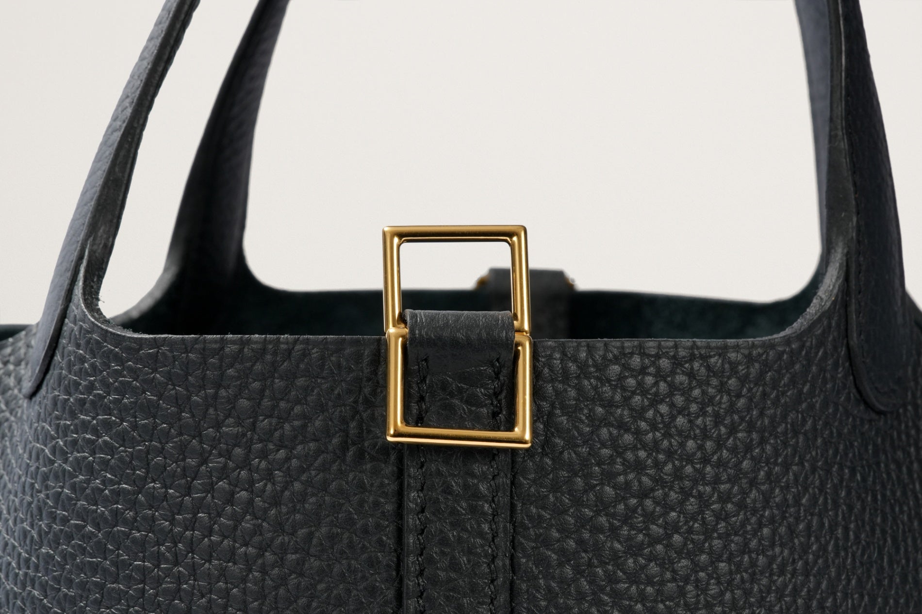 HERMES ピコタンロック18 黒