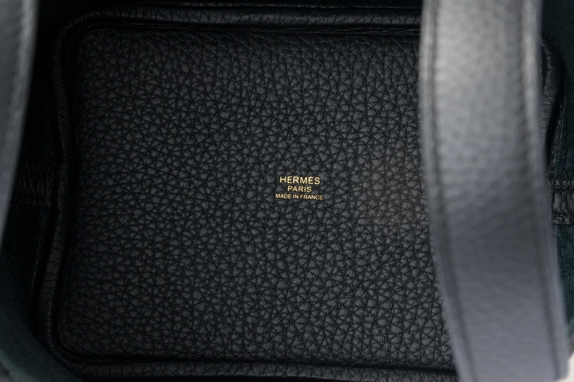 HERMES ピコタンロック18 黒 – GINZA SATAKE