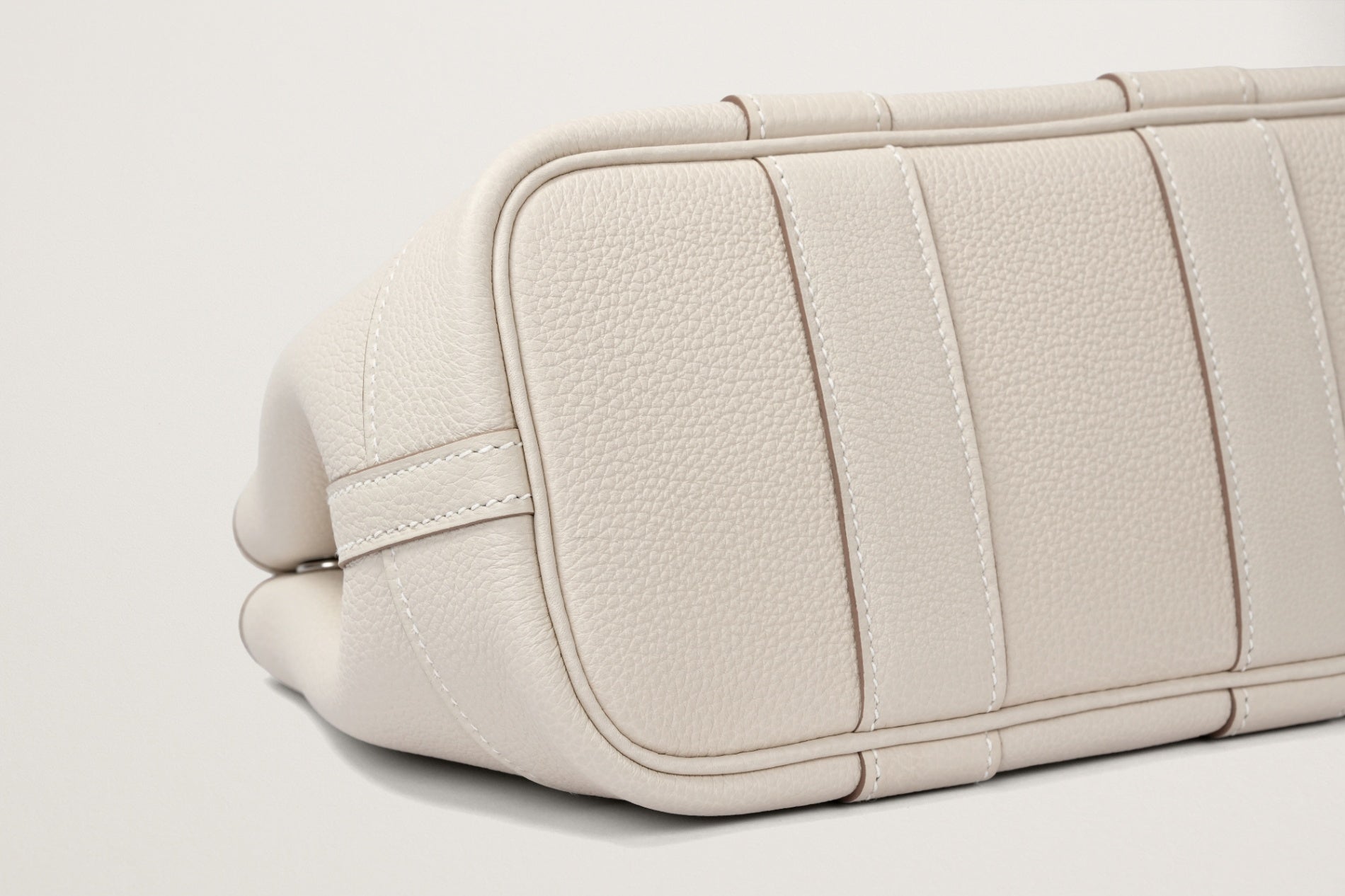 HERMES ネオ・ガーデン23 クレ