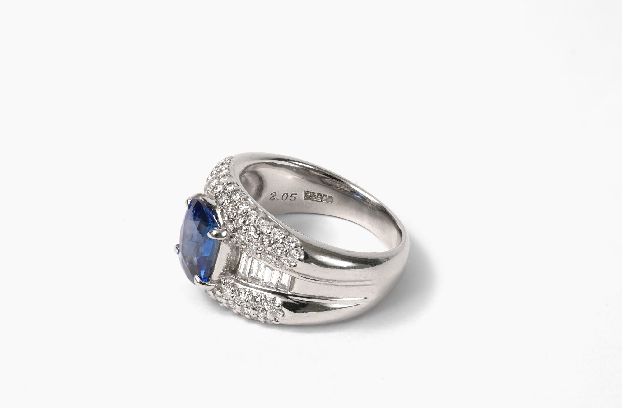 ブルーサファイア リング（ロイヤルブルー）