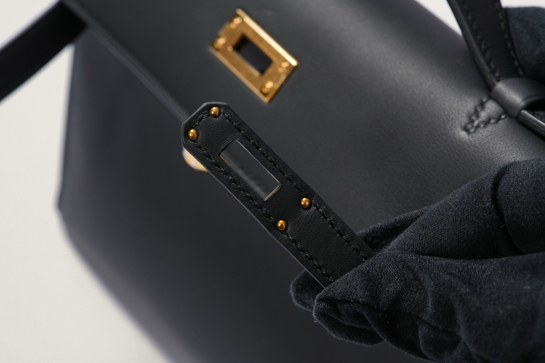 HERMES ポシェットケリー 黒