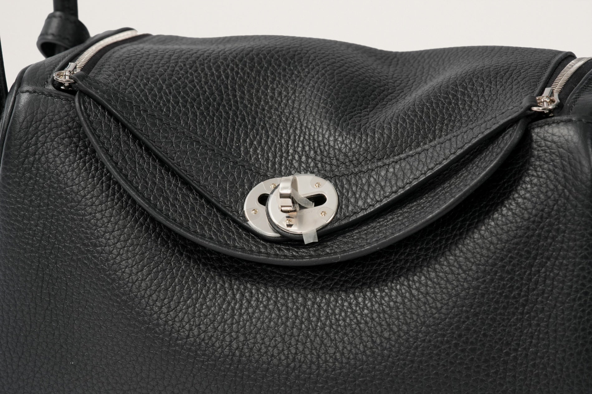 HERMES リンディ26 黒