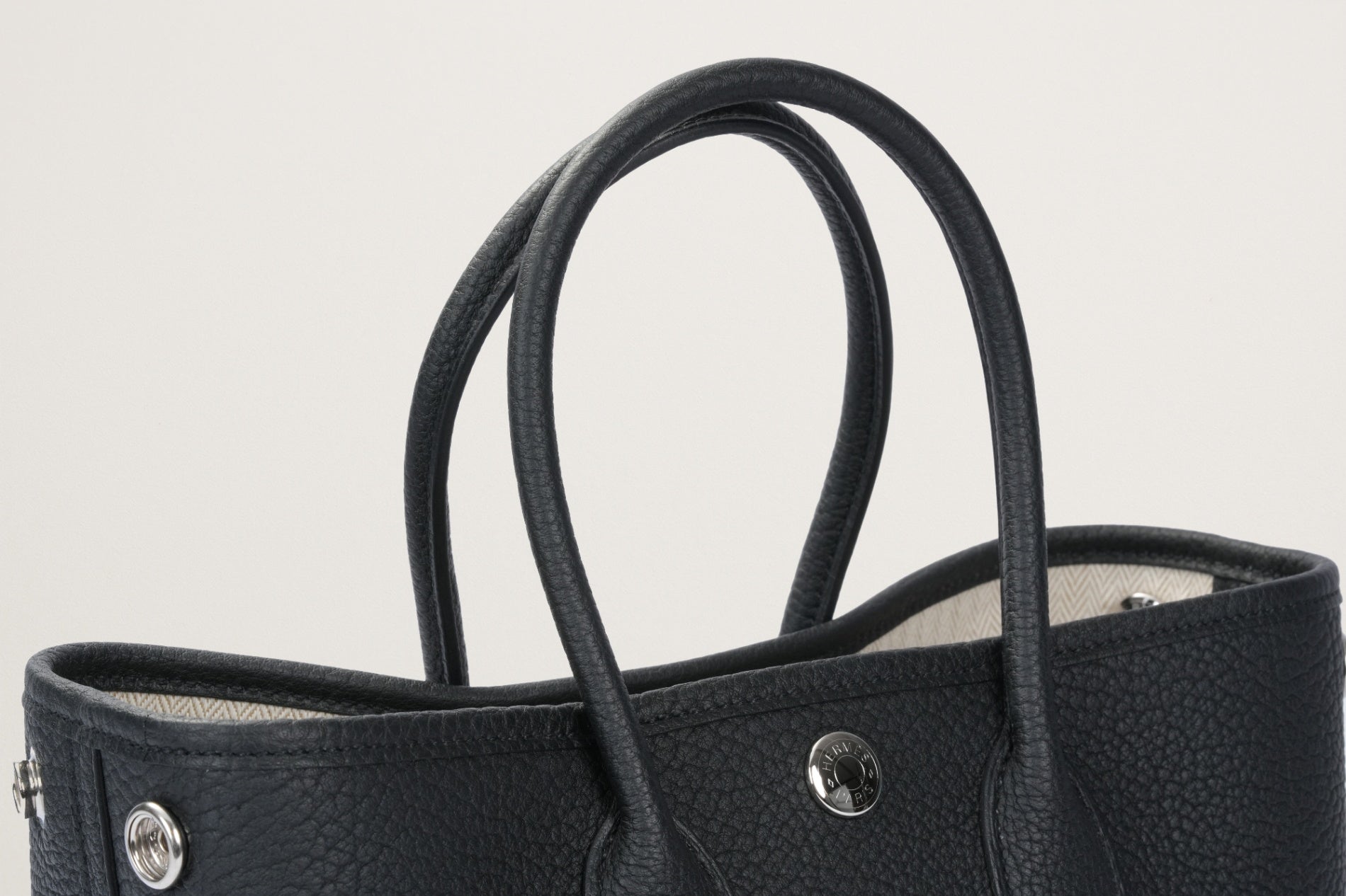 HERMES ネオ・ガーデン23 黒