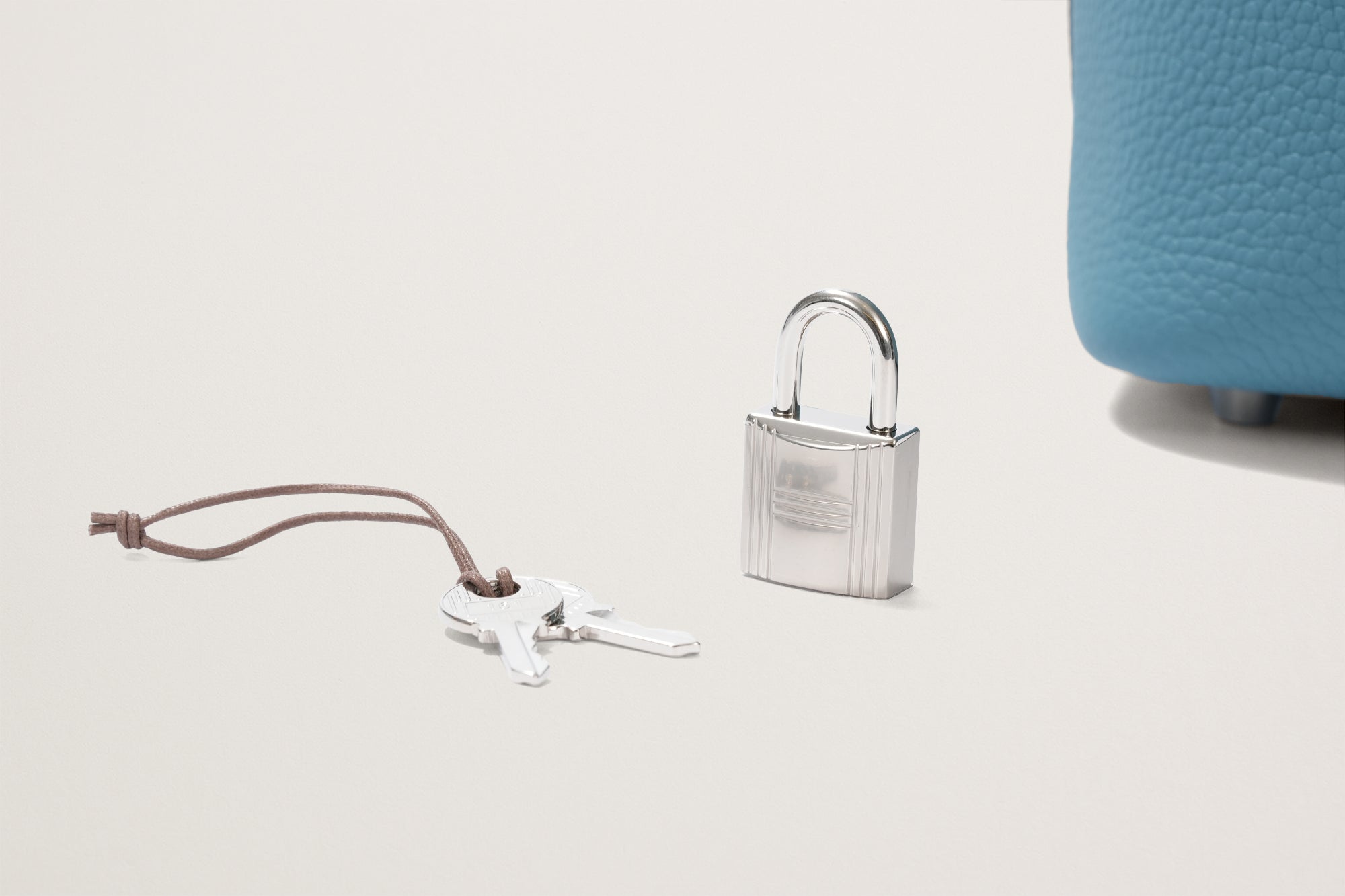 HERMES ピコタンロック18 ニューブルージーン