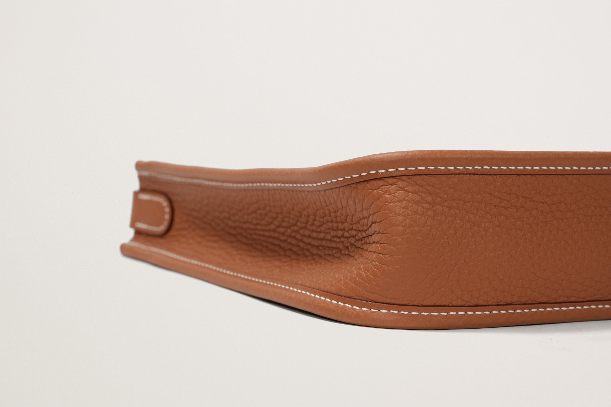 HERMES エヴリンアマゾ－ヌ16 ゴールド