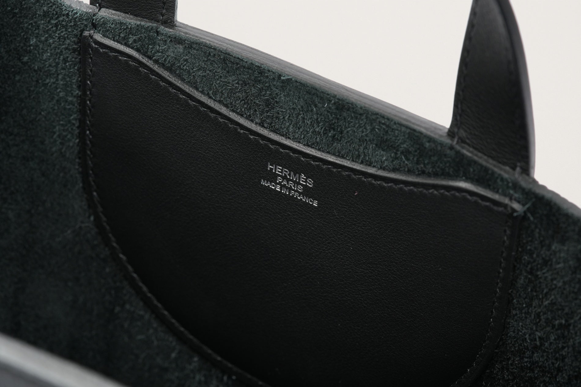 HERMES インザループ18 黒