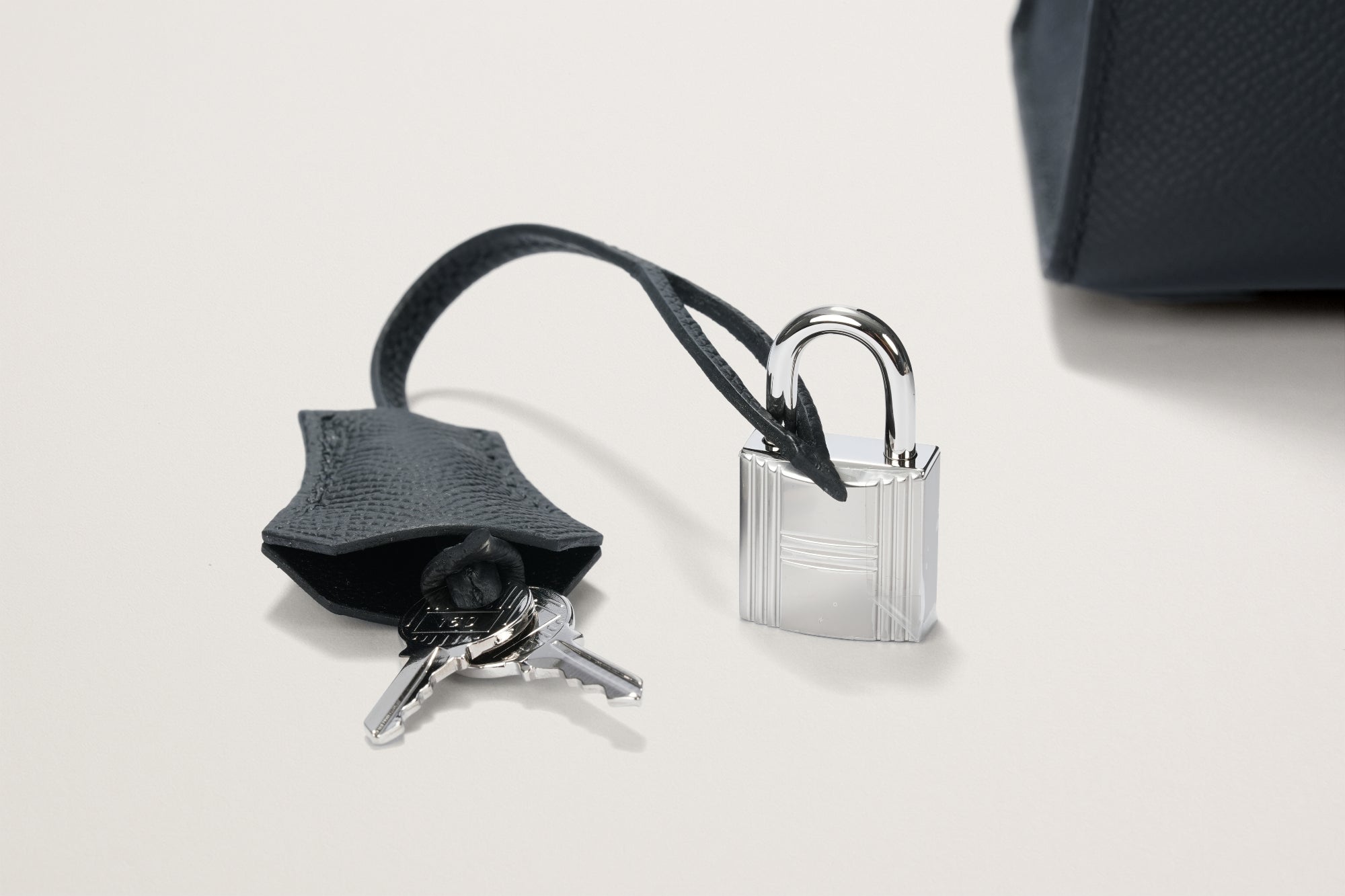 HERMES ケリー25 黒