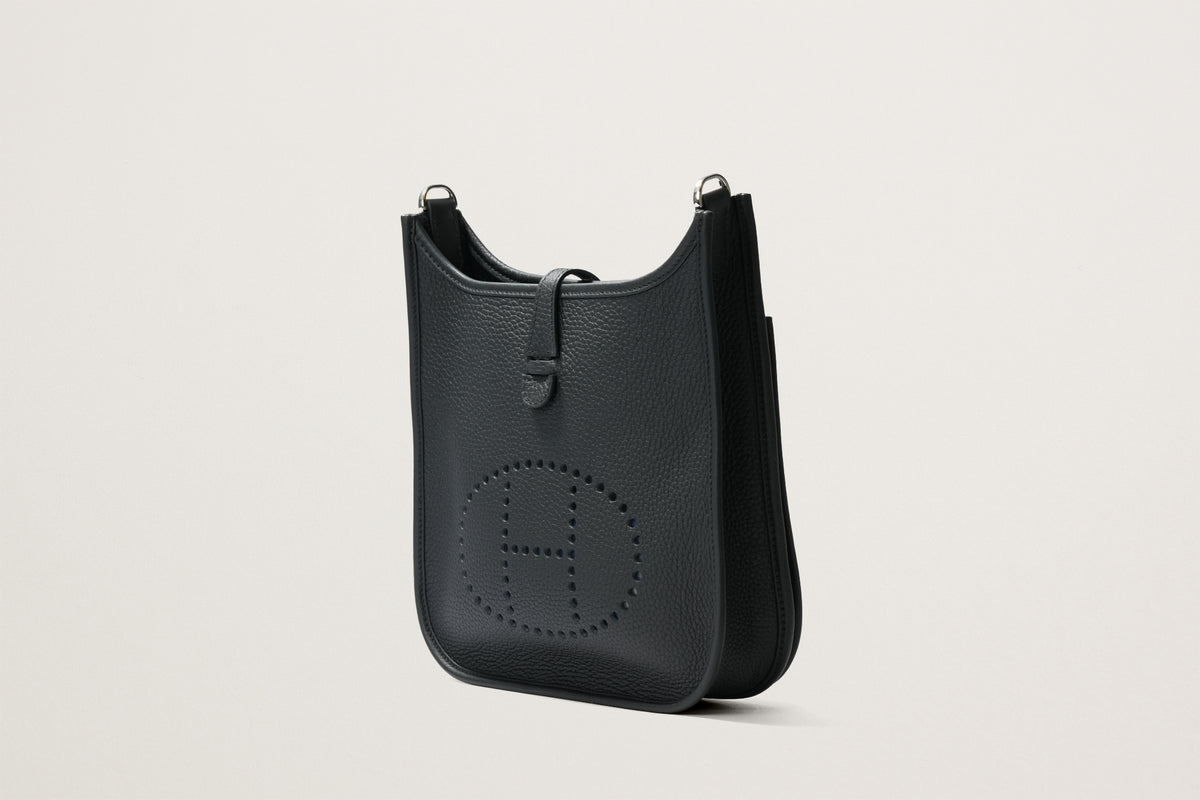 HERMES エヴリン23 黒