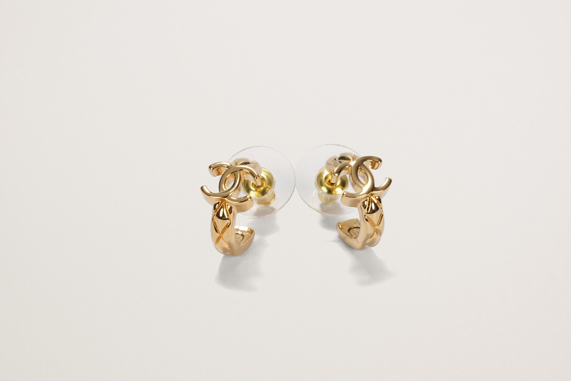 CHANEL フープ ココマーク メタル ピアス