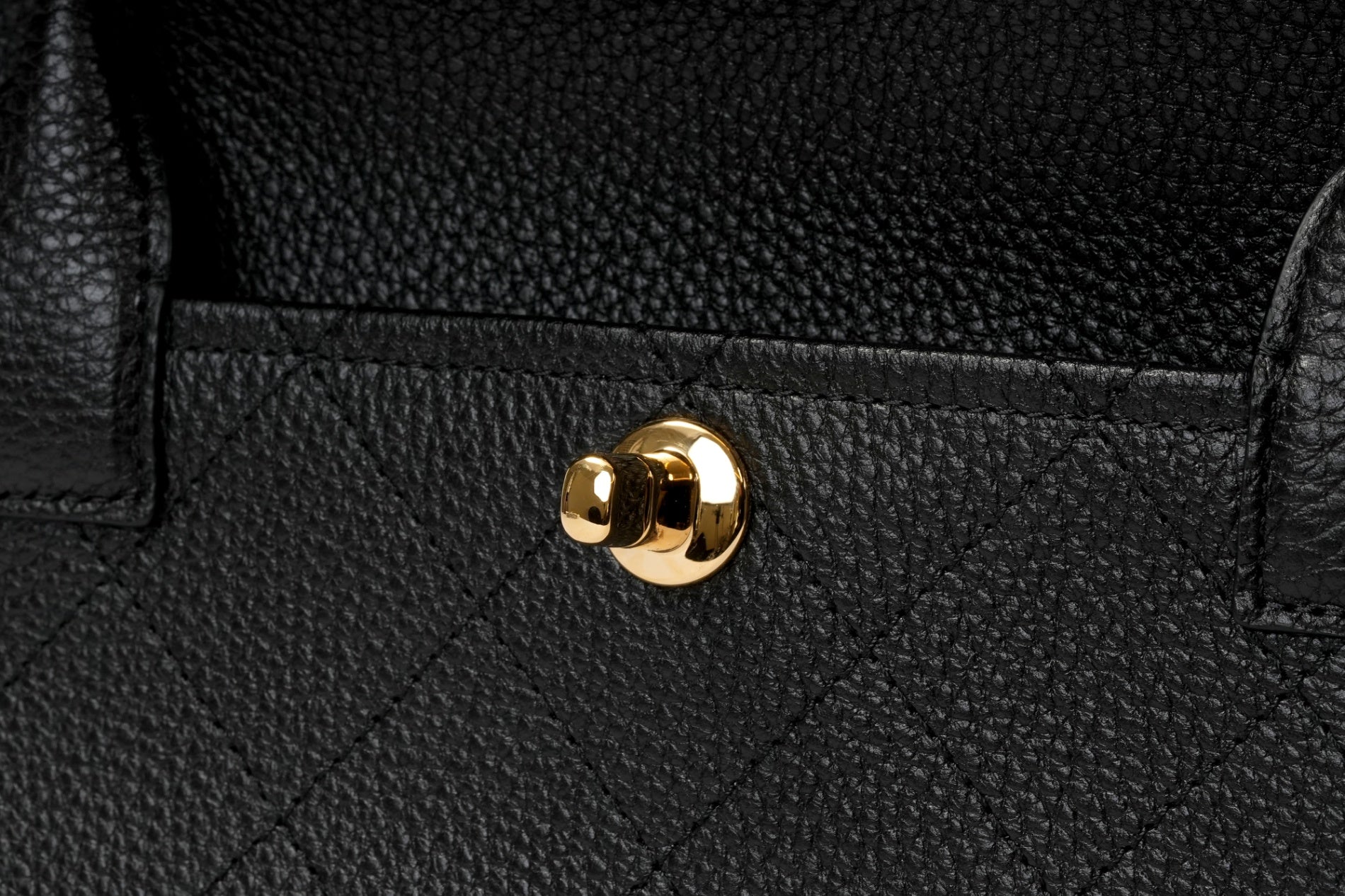CHANEL シャネルスモール ショッピング バッグ – GINZA SATAKE
