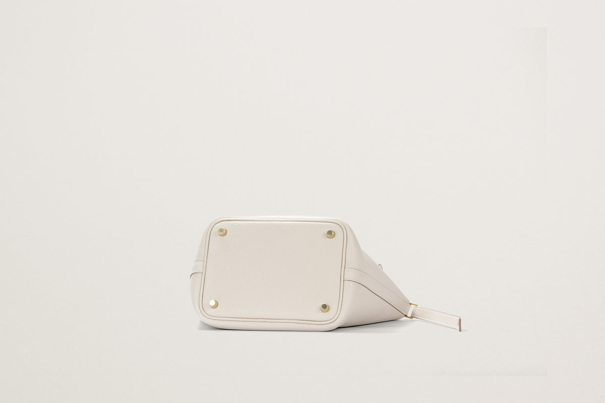 HERMES ピコタンロック18 クレ