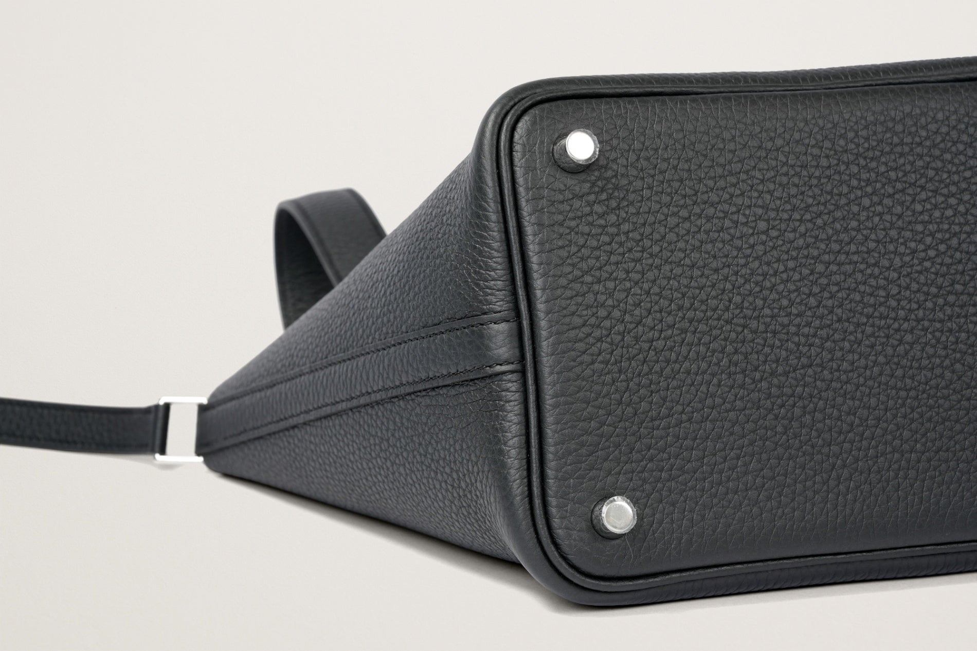 HERMES ピコタンロック18 黒
