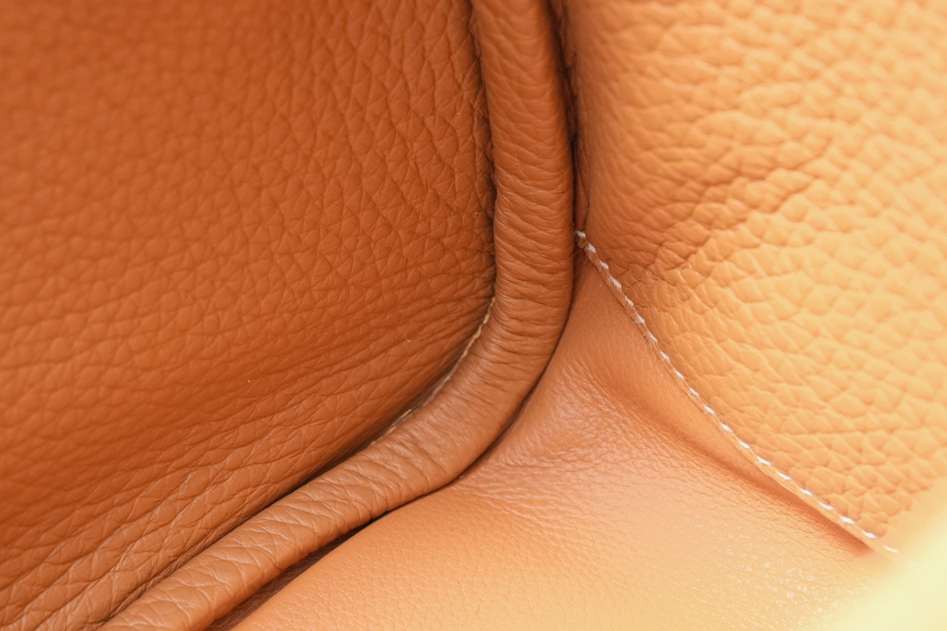 HERMES リンディ26 ゴールド