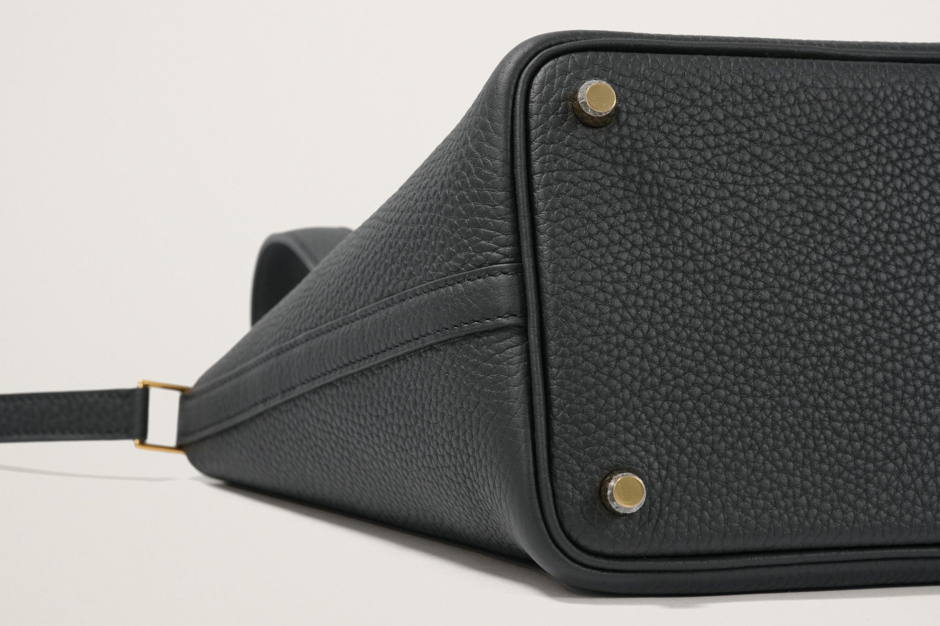 HERMES ピコタンロック18 黒