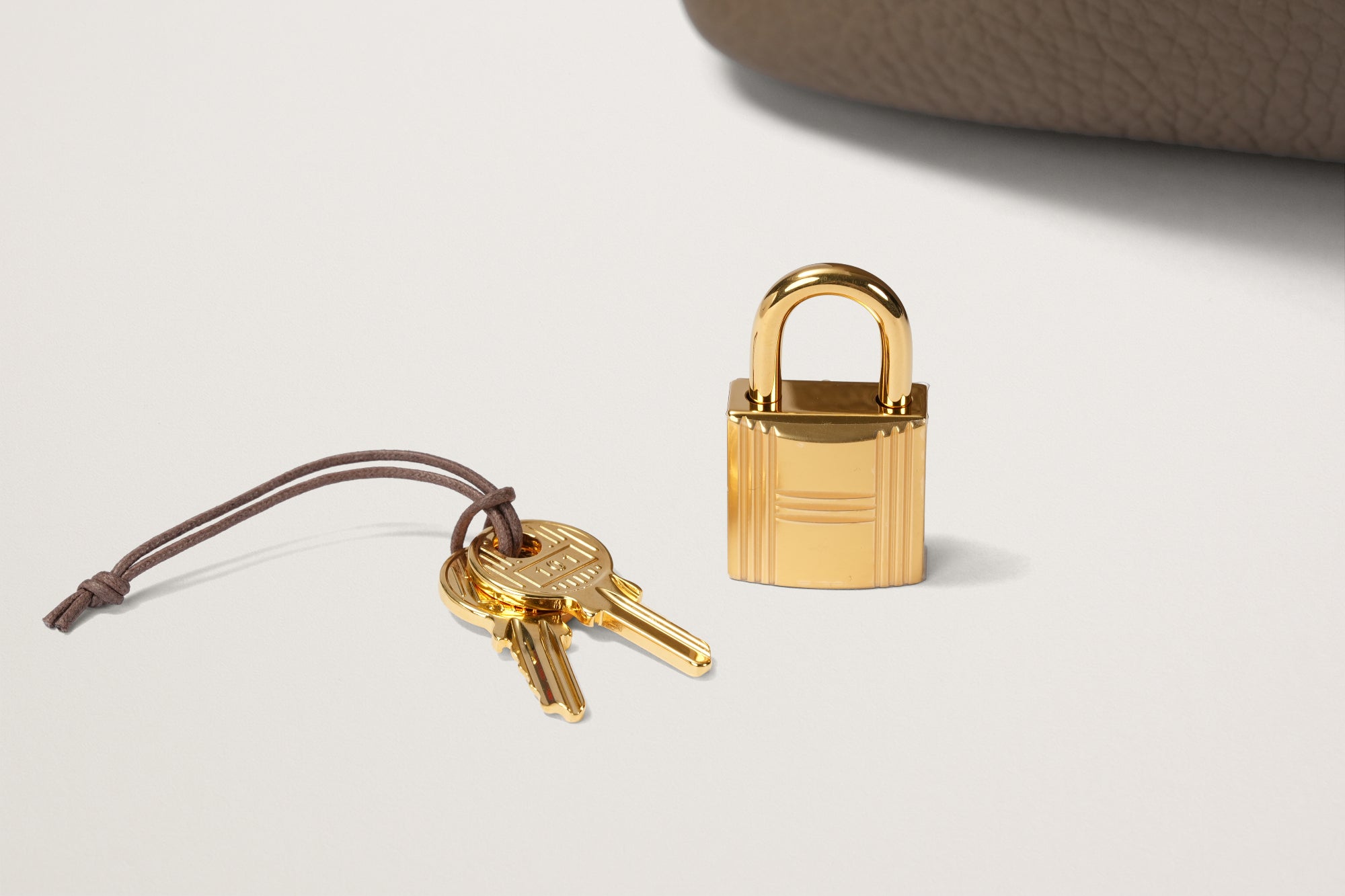 HERMES ピコタンロック18 エトゥープ – GINZA SATAKE