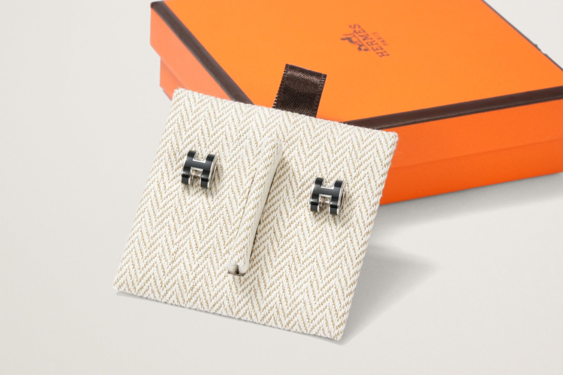 HERMES ミニポップH ピアス