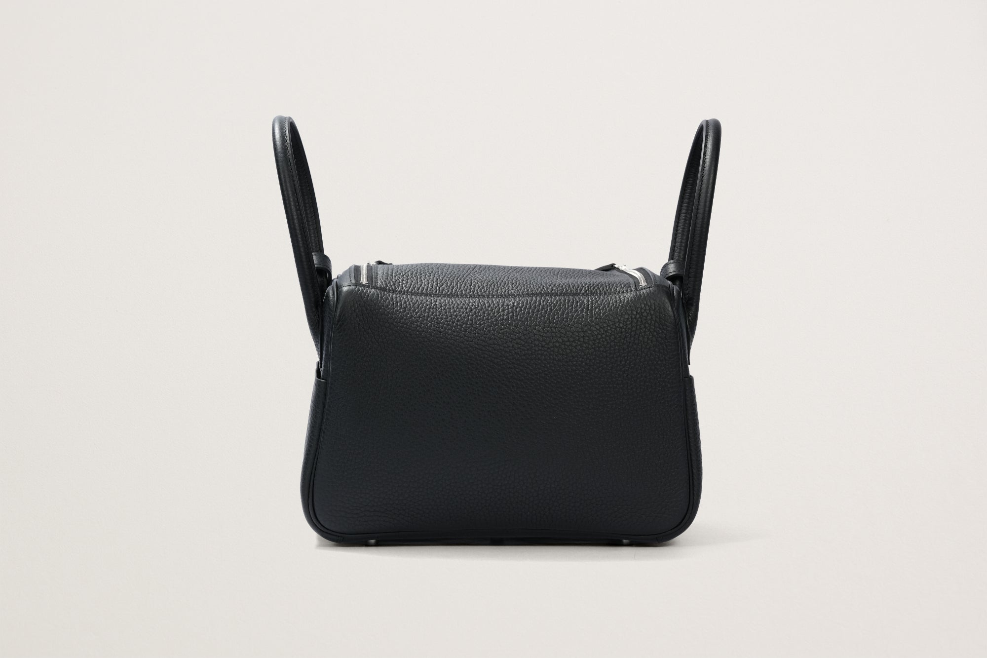 HERMES リンディ26 黒 – GINZA SATAKE