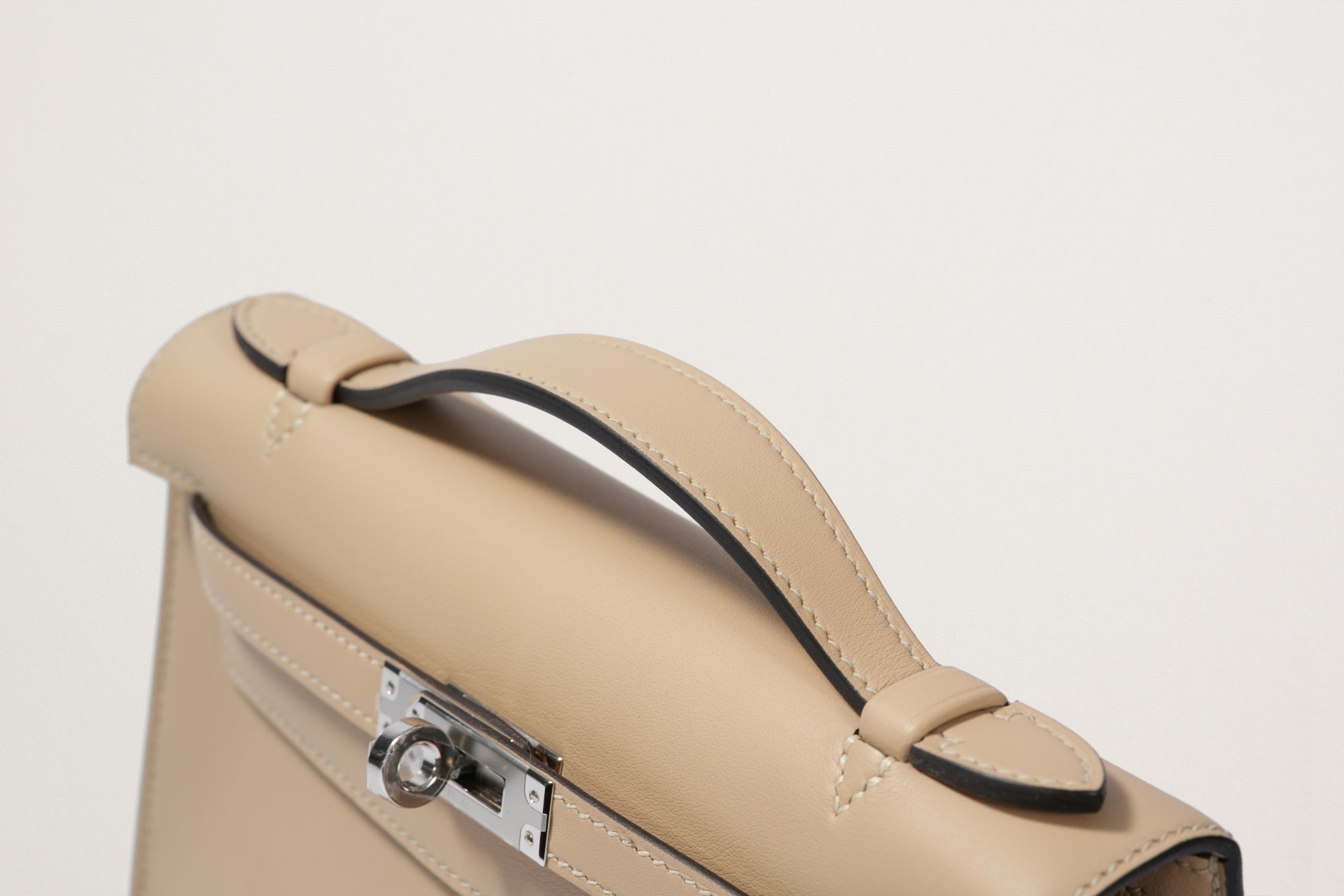 HERMES ポシェットケリー トレンチ