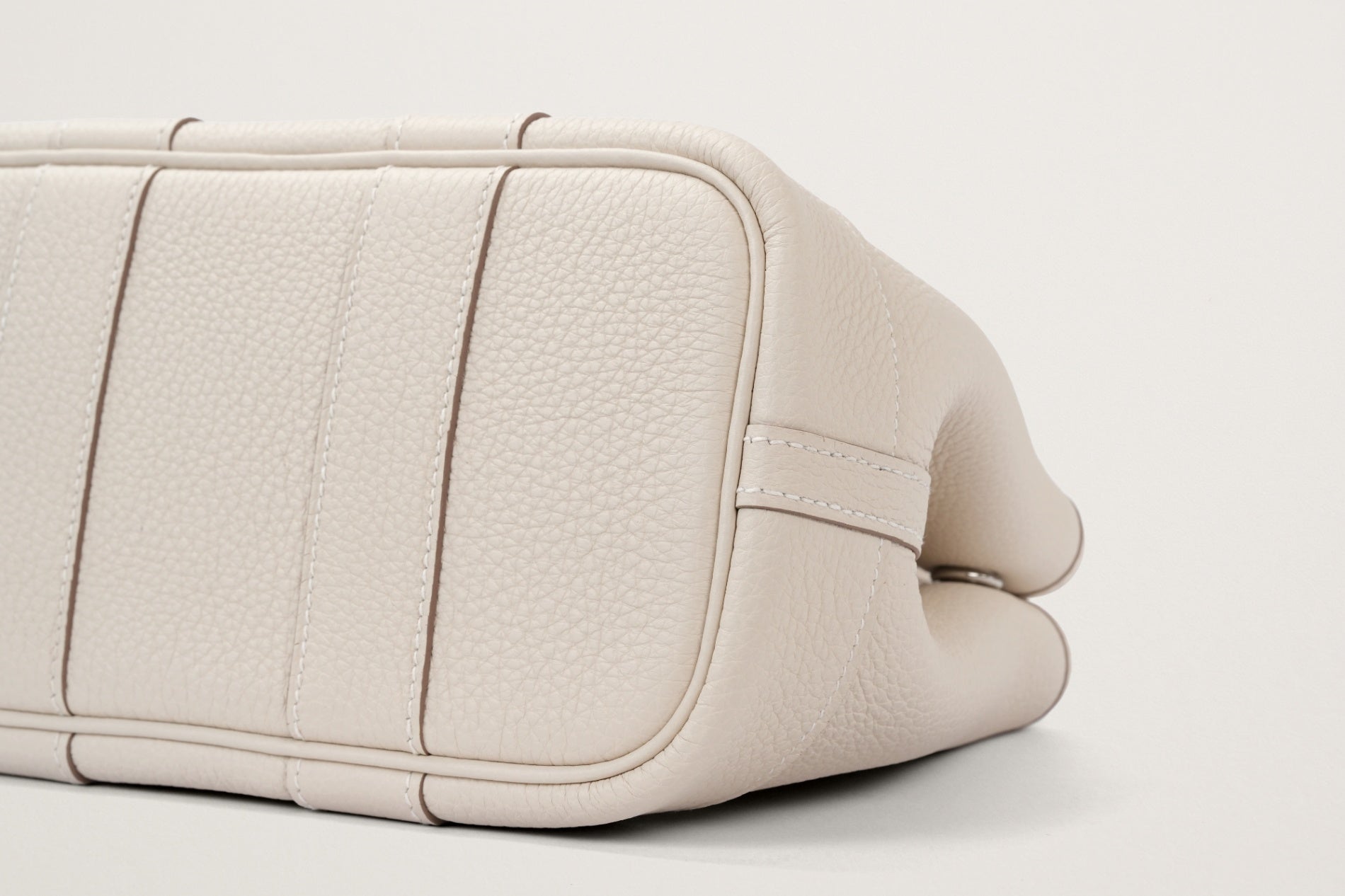 HERMES ネオ・ガーデン23 クレ