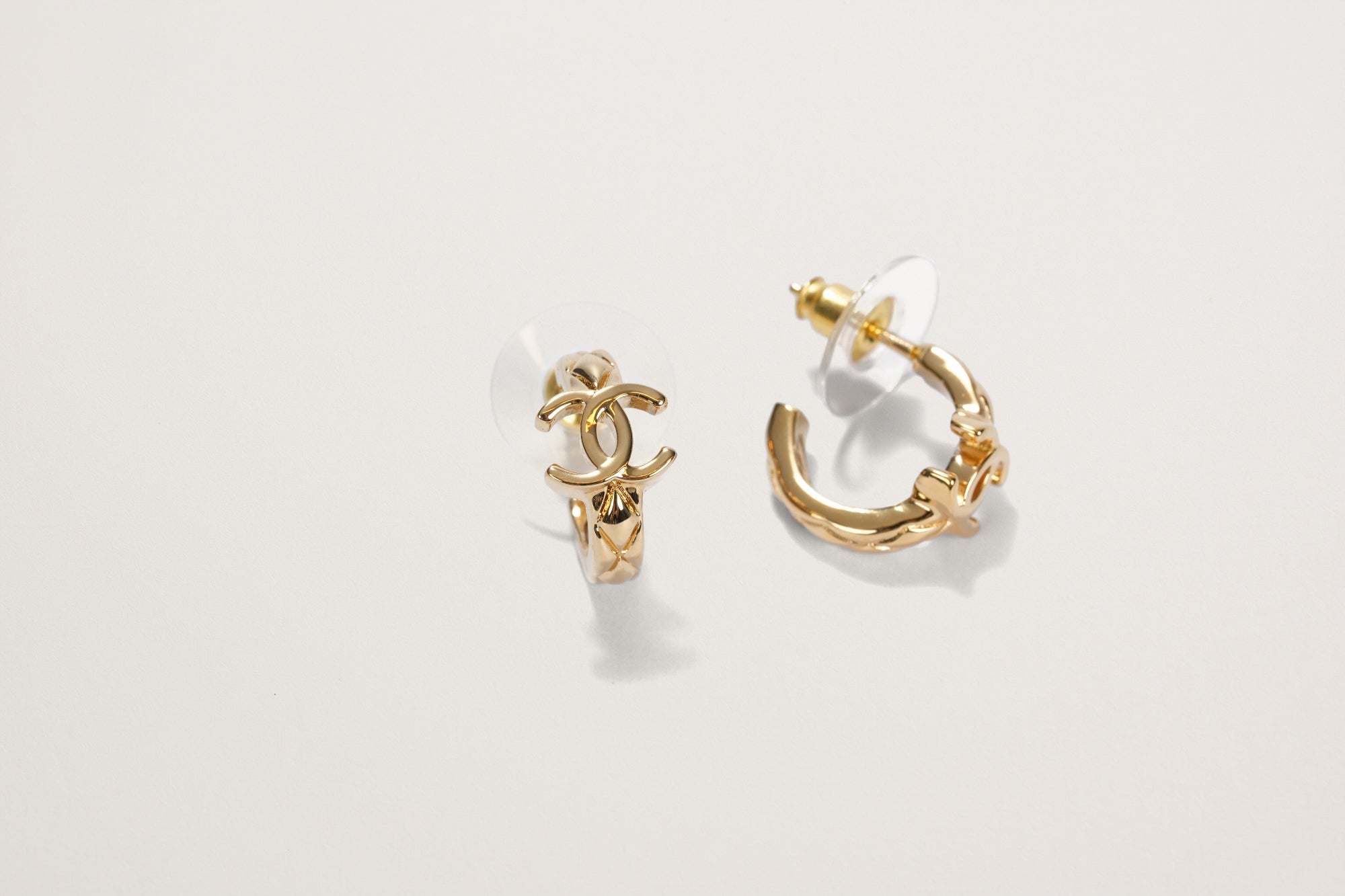 CHANEL フープ ココマーク メタル ピアス