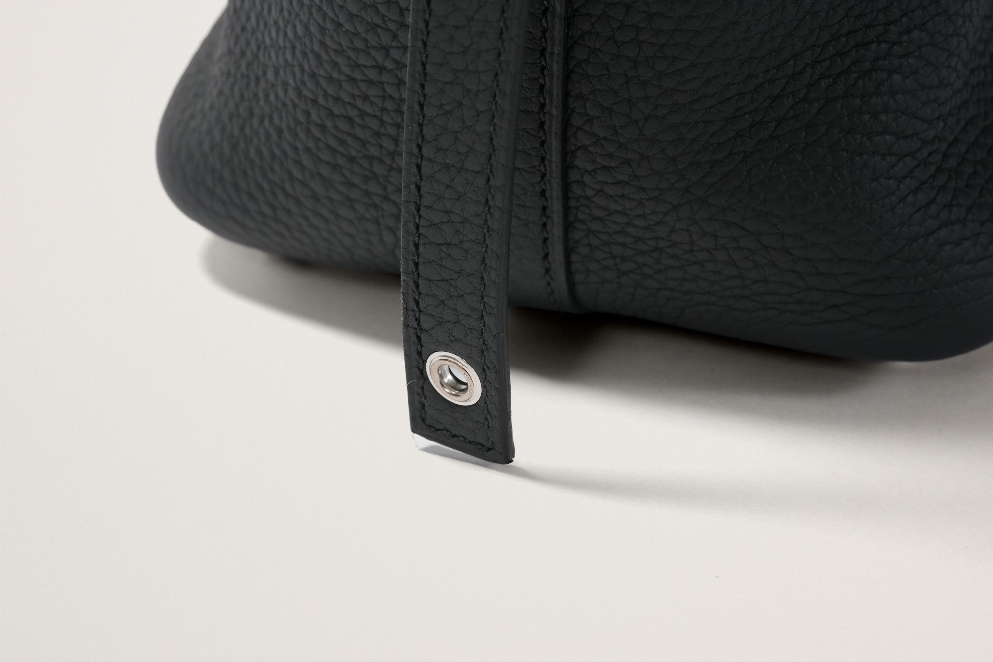 HERMES ピコタンロック18 黒