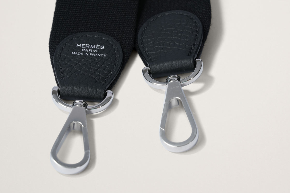 HERMES エヴリン23 黒