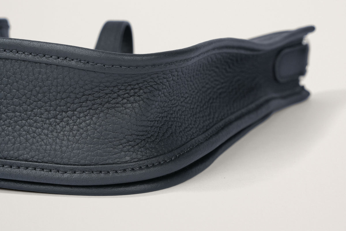 HERMES エヴリン23 黒