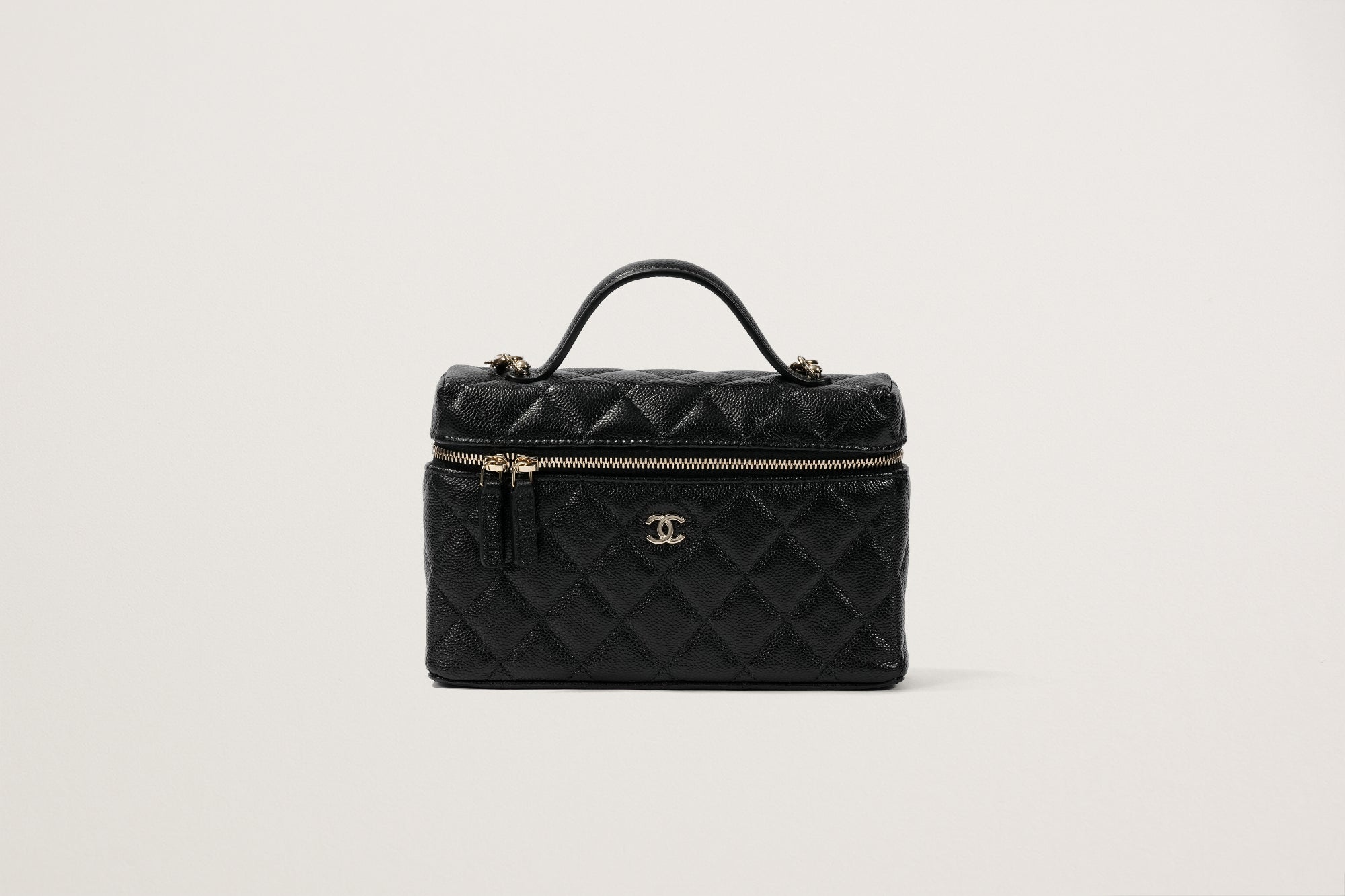 CHANEL マトラッセ スモールヴァニティケース – GINZA SATAKE