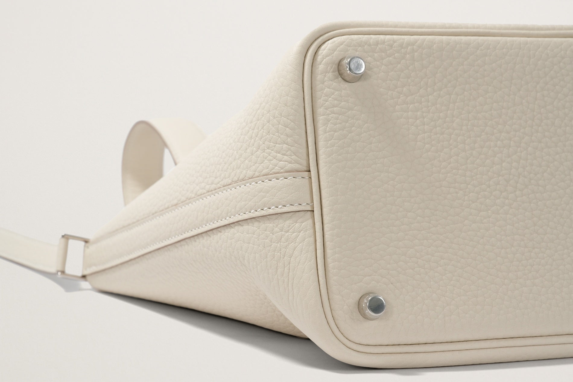 HERMES ピコタンロック18 クレ