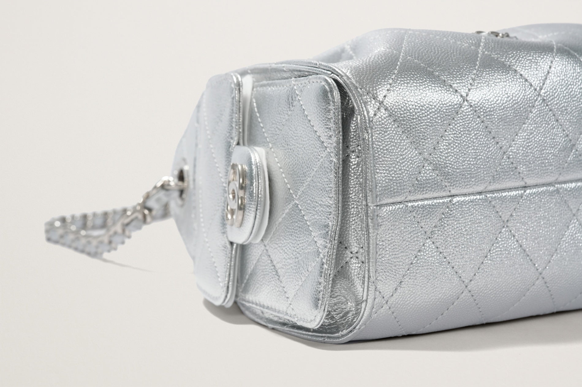 CHANEL ホーボー25スモールハンドバッグ