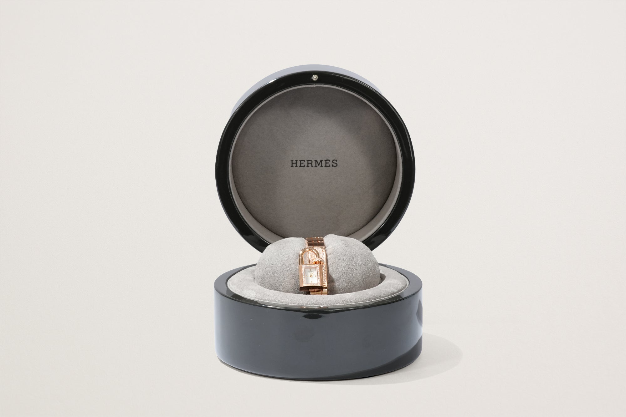 HERMES ウォッチ 《ケリー》 ミニ 16 mm – GINZA SATAKE