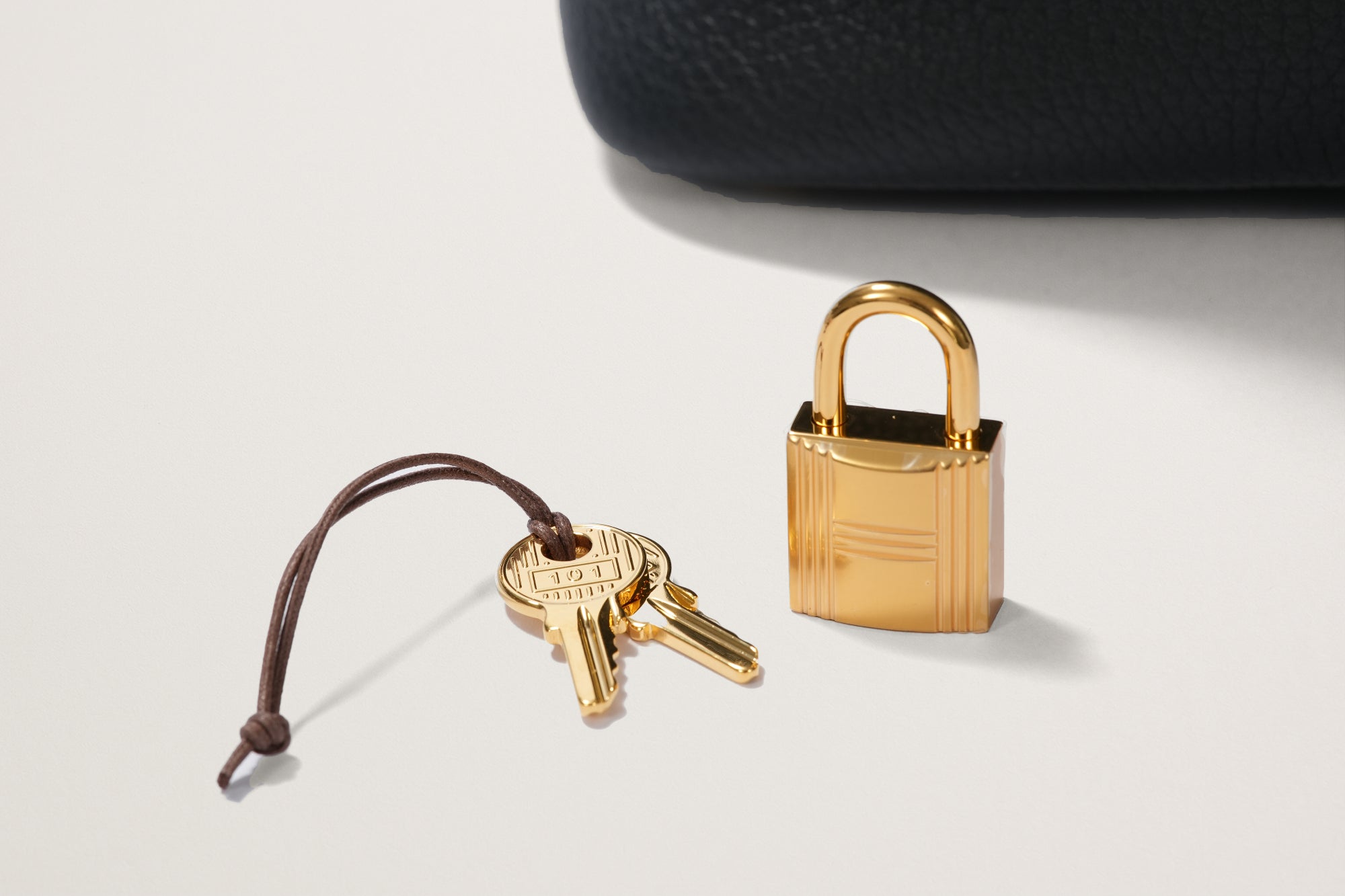 HERMES ピコタンロック18 黒