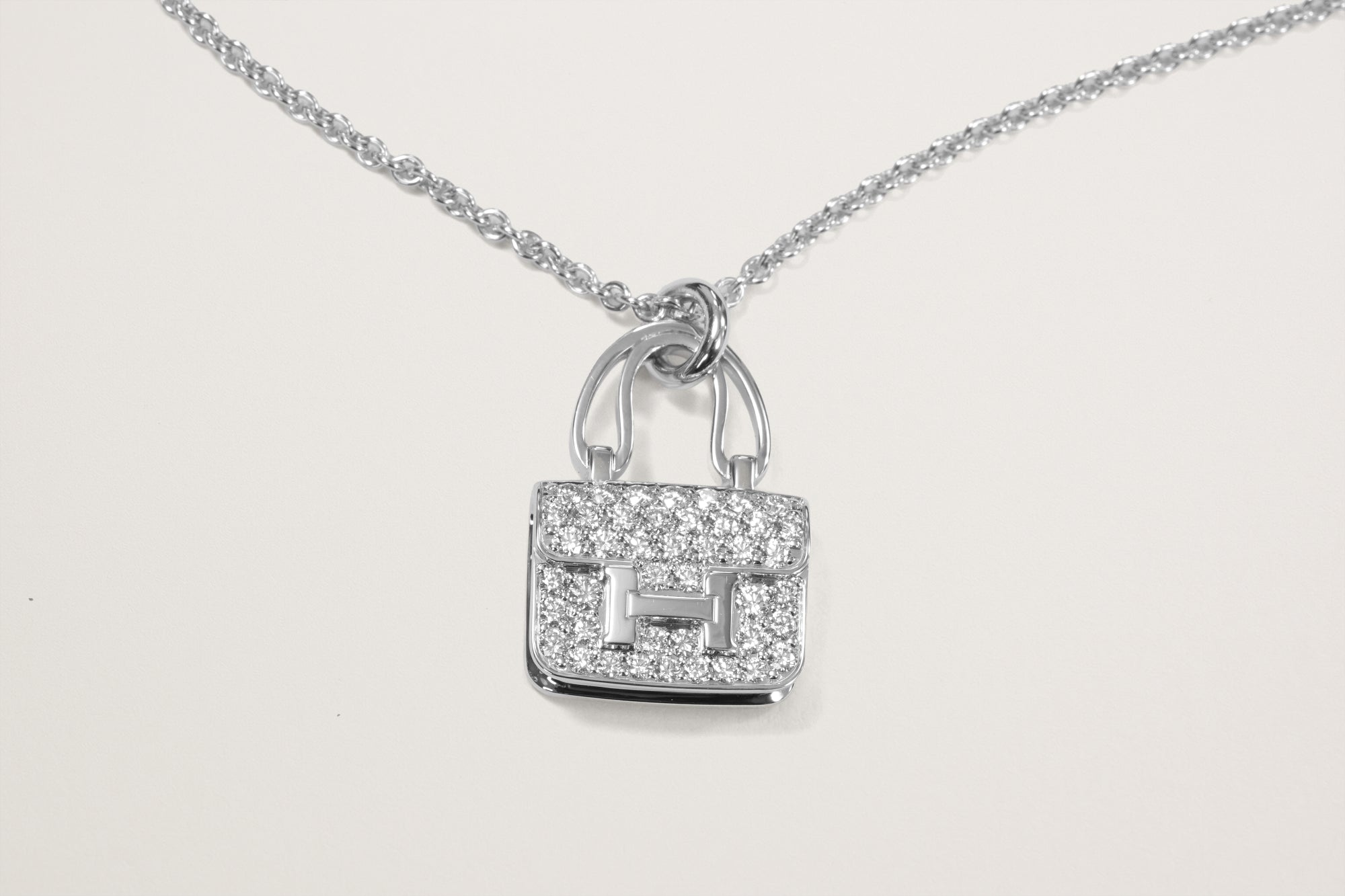 HERMES K18WG アミュレット コンスタンス ダイヤモンドネックレス