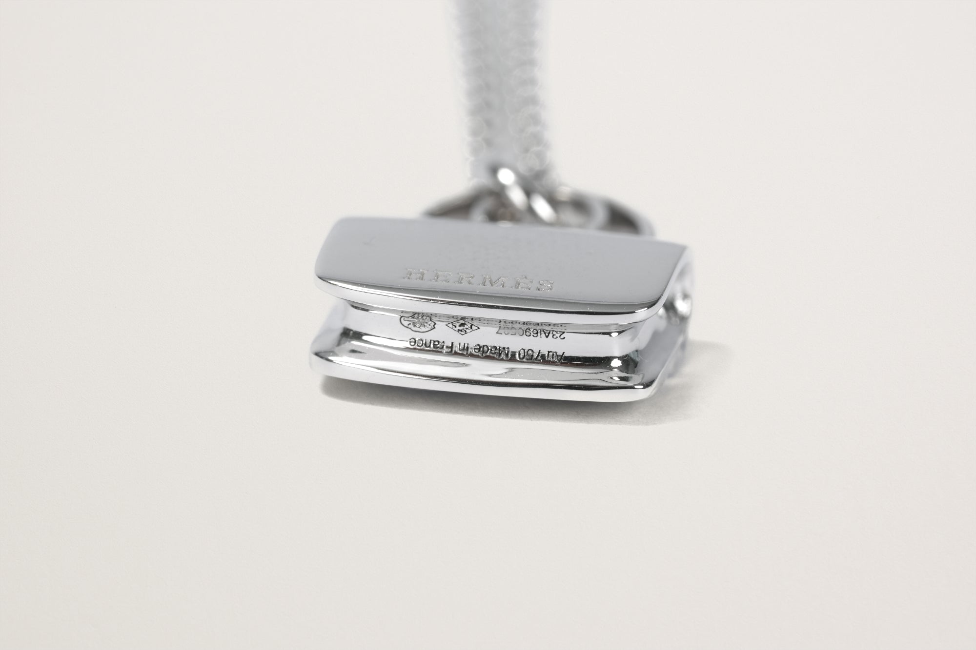 HERMES K18WG アミュレット コンスタンス ダイヤモンドネックレス