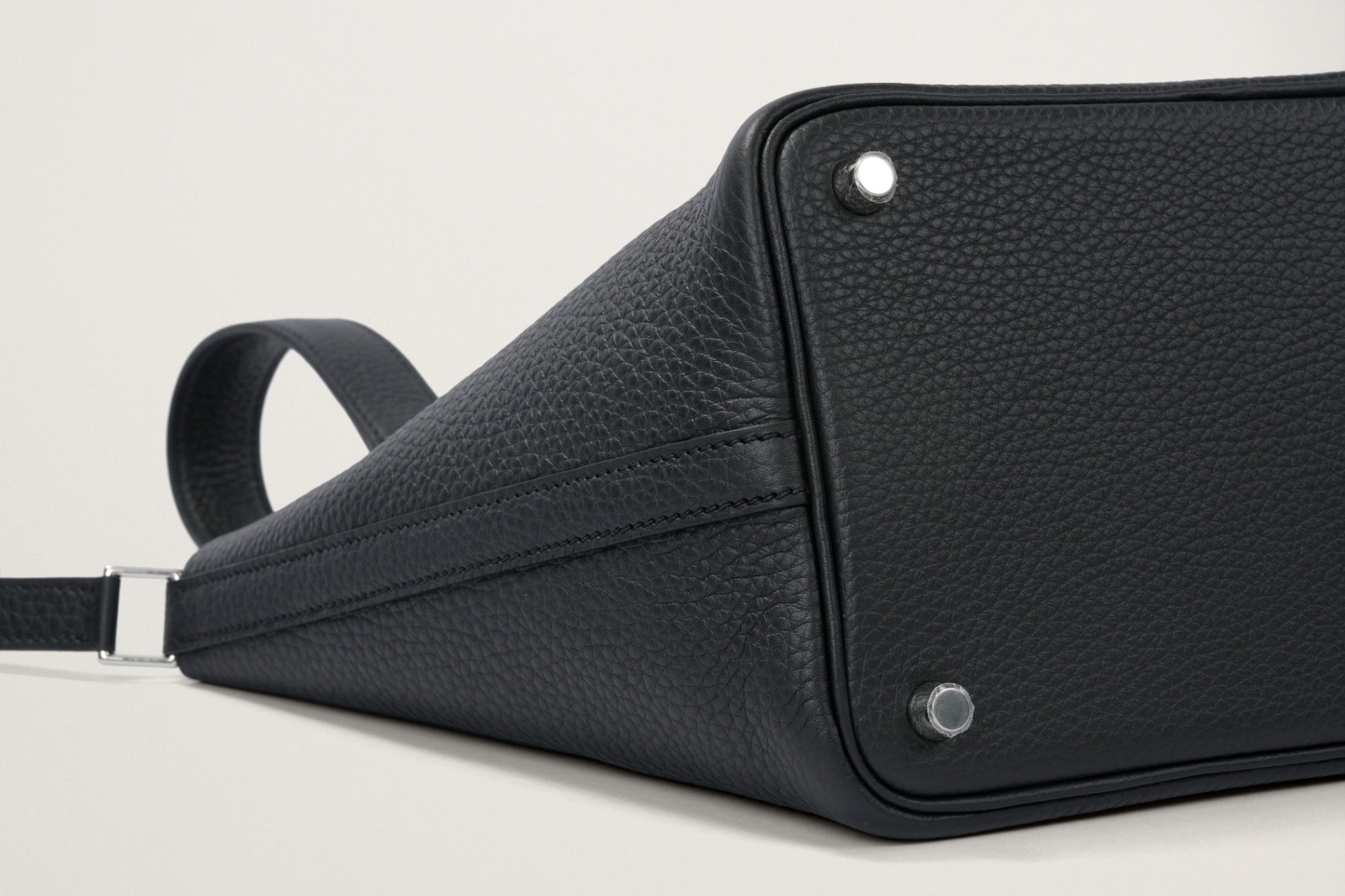 HERMES ピコタンロック18 黒