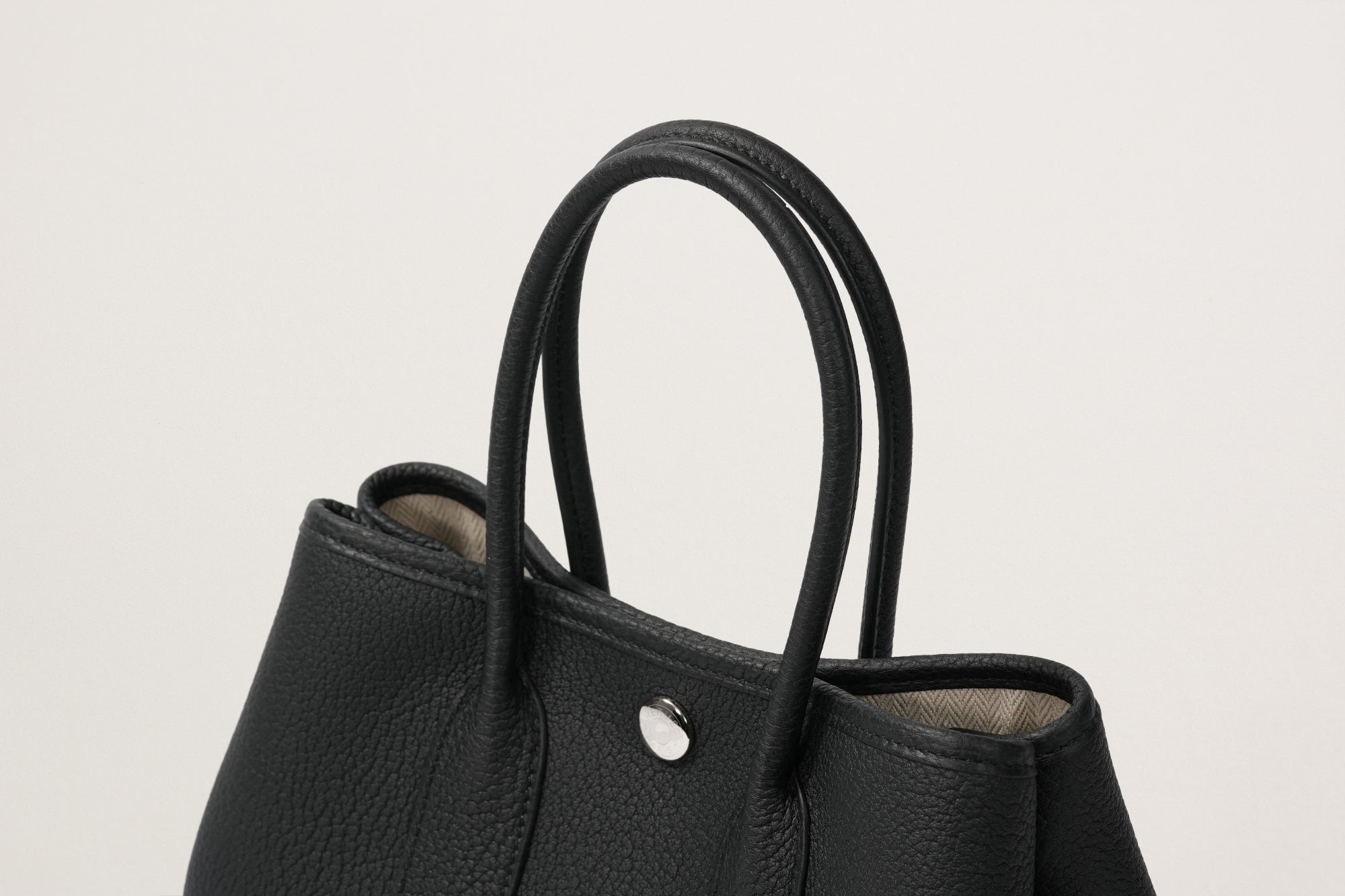 HERMES ネオガーデン23 黒