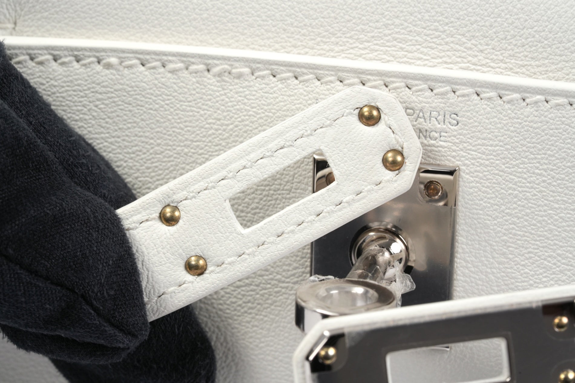 HERMES ケリージャンプ ニューホワイト – GINZA SATAKE