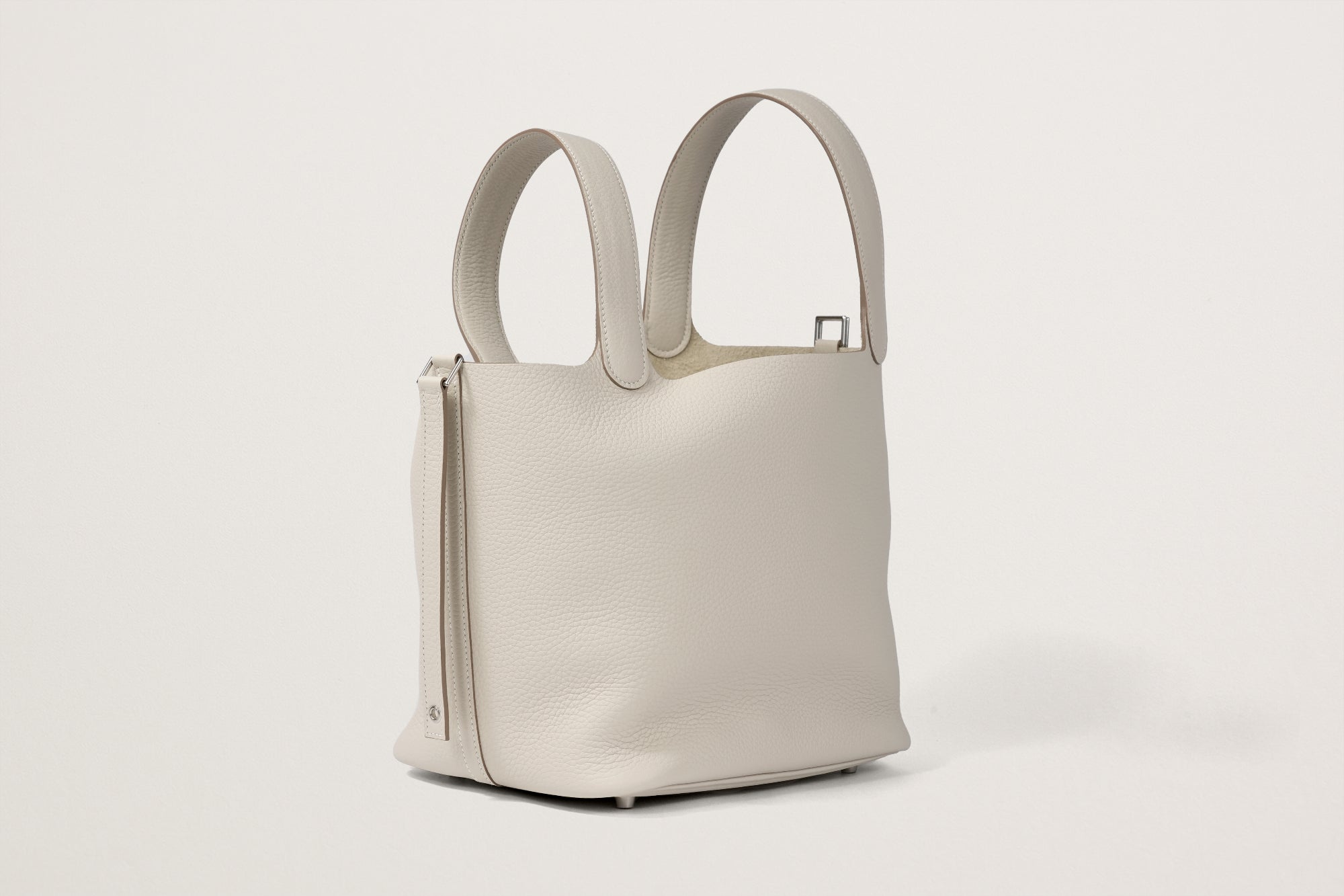HERMES ピコタンロック22