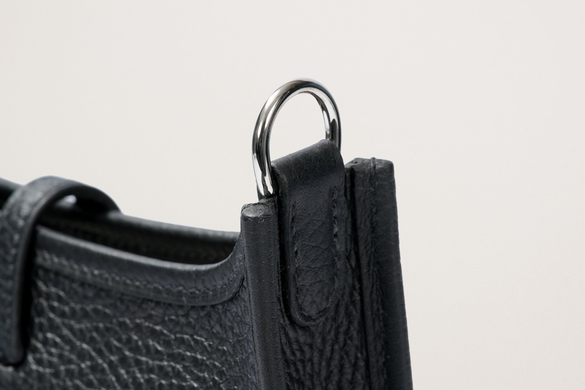 HERMES エヴリン16 黒