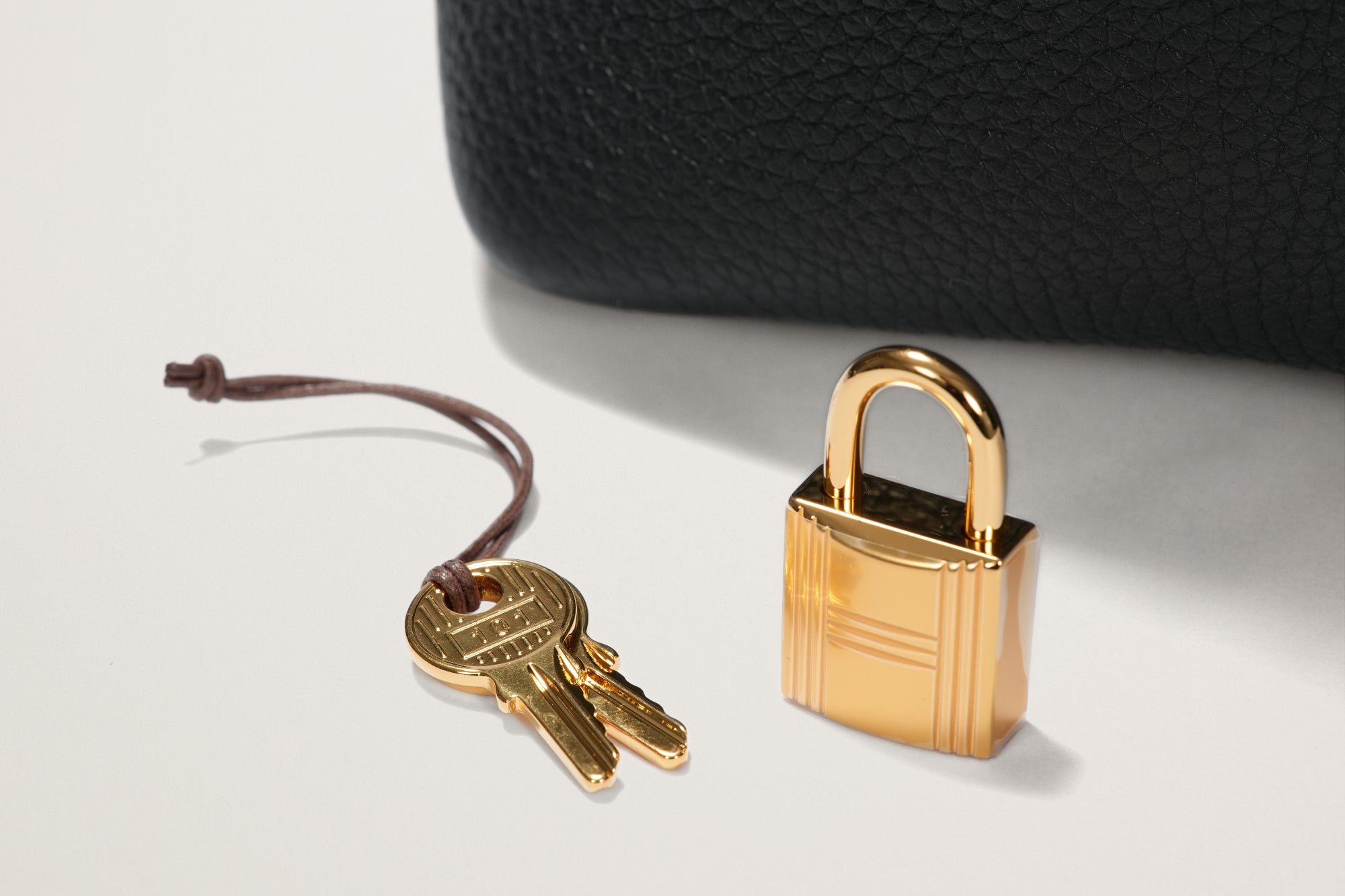 HERMES ピコタンロック18 黒