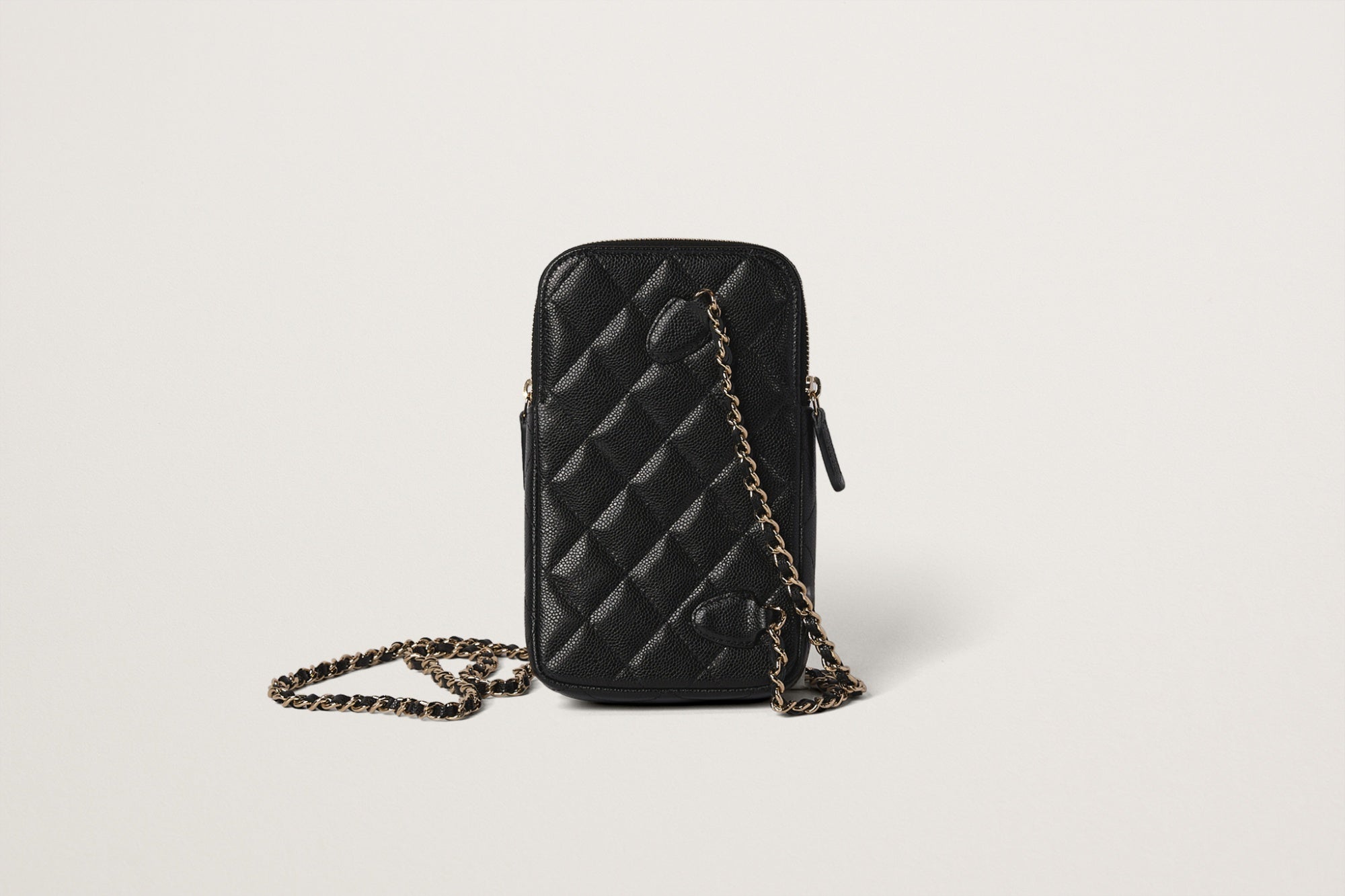 CHANEL チェーンショルダーフォンポーチ – GINZA SATAKE