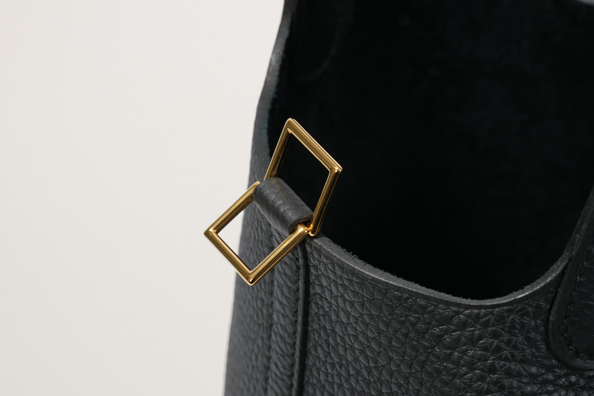 HERMES ピコタンロック18 黒