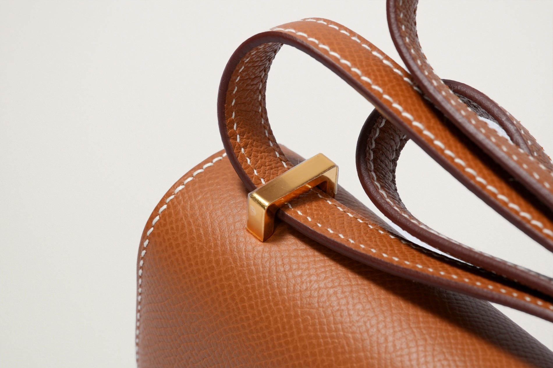 HERMES コンスタンスエラン ゴールド