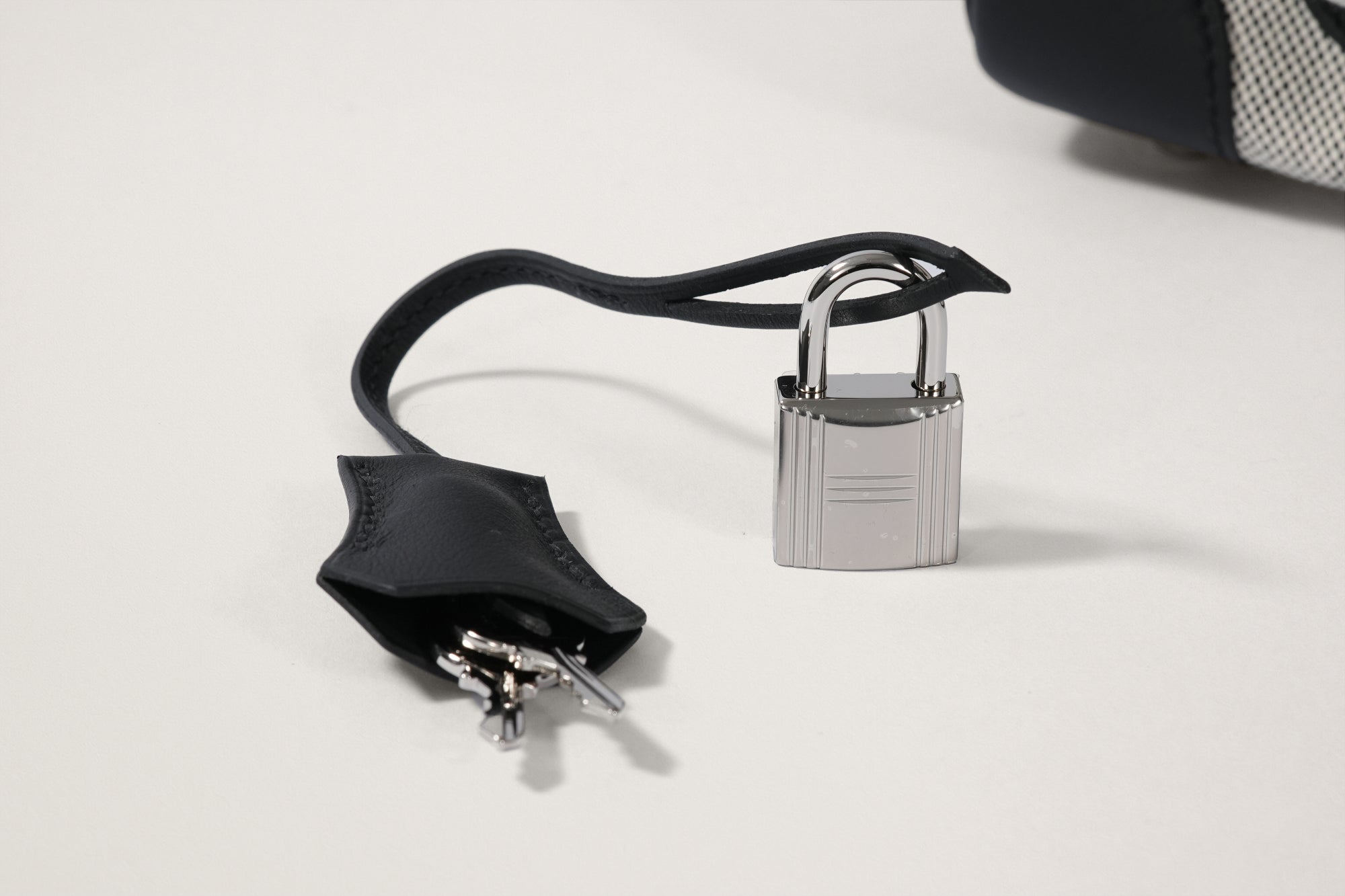 HERMES バーキン25カーゴ 黒/エクリュ